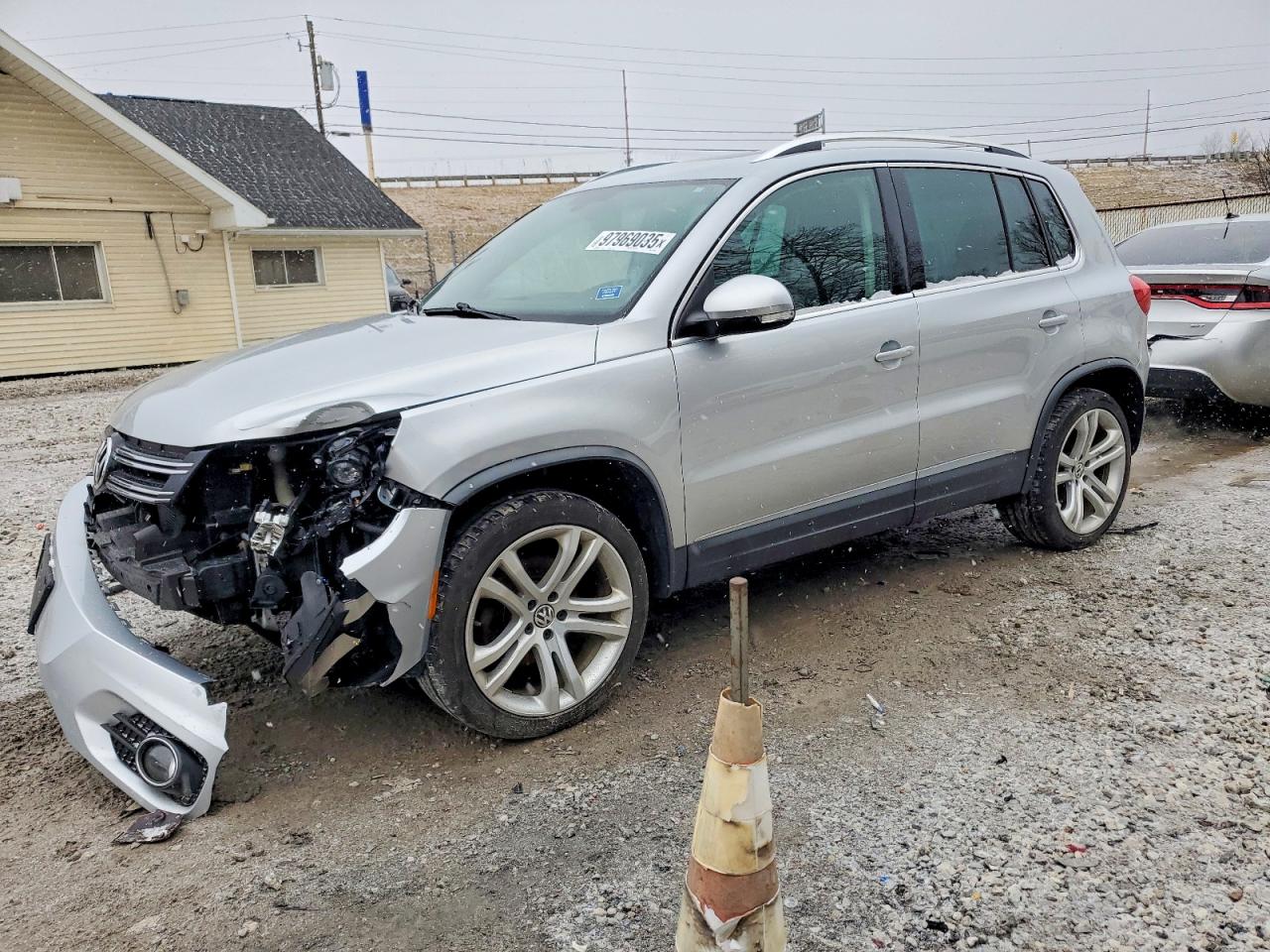 2016 VOLKSWAGEN TIGUAN