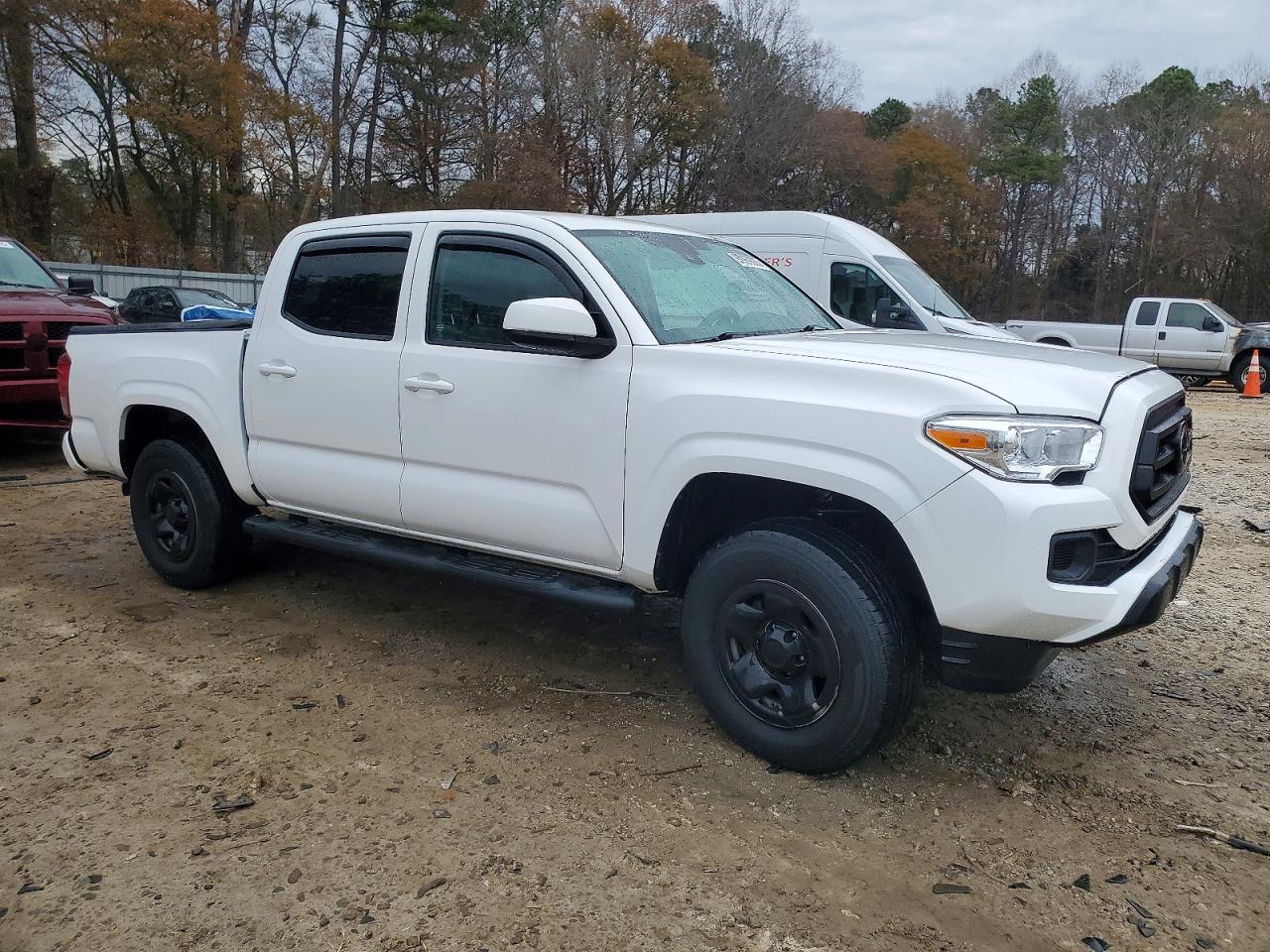 2022 TOYOTA TACOMA photo 4