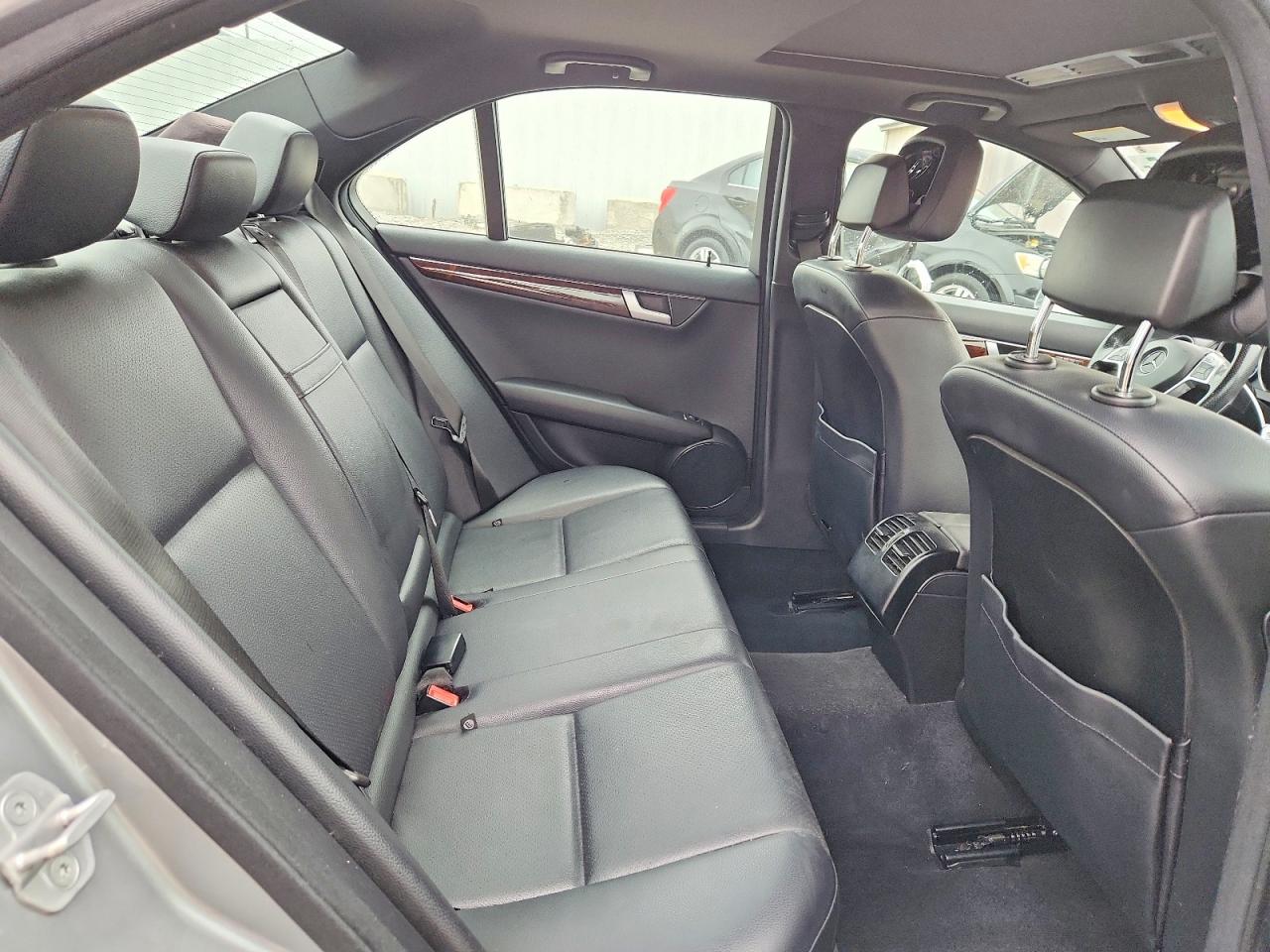 2013 MERCEDES-BENZ C 250 photo 10