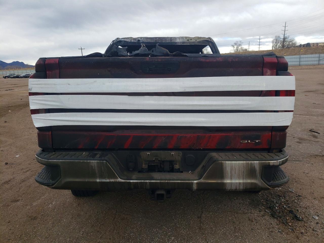 2021 GMC SIERRA K1500 SLT photo 6