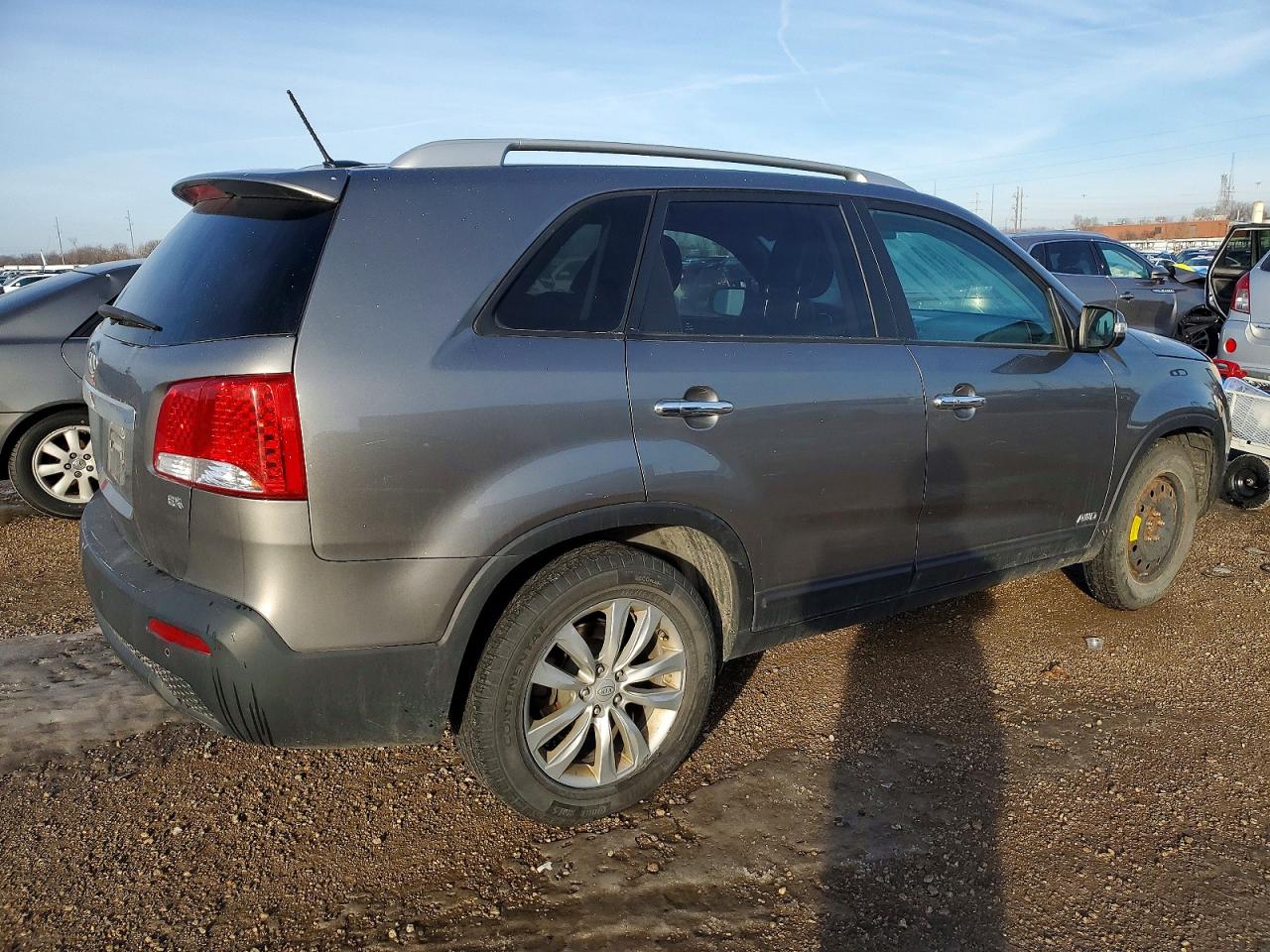 2011 KIA SORENTO EX photo 3