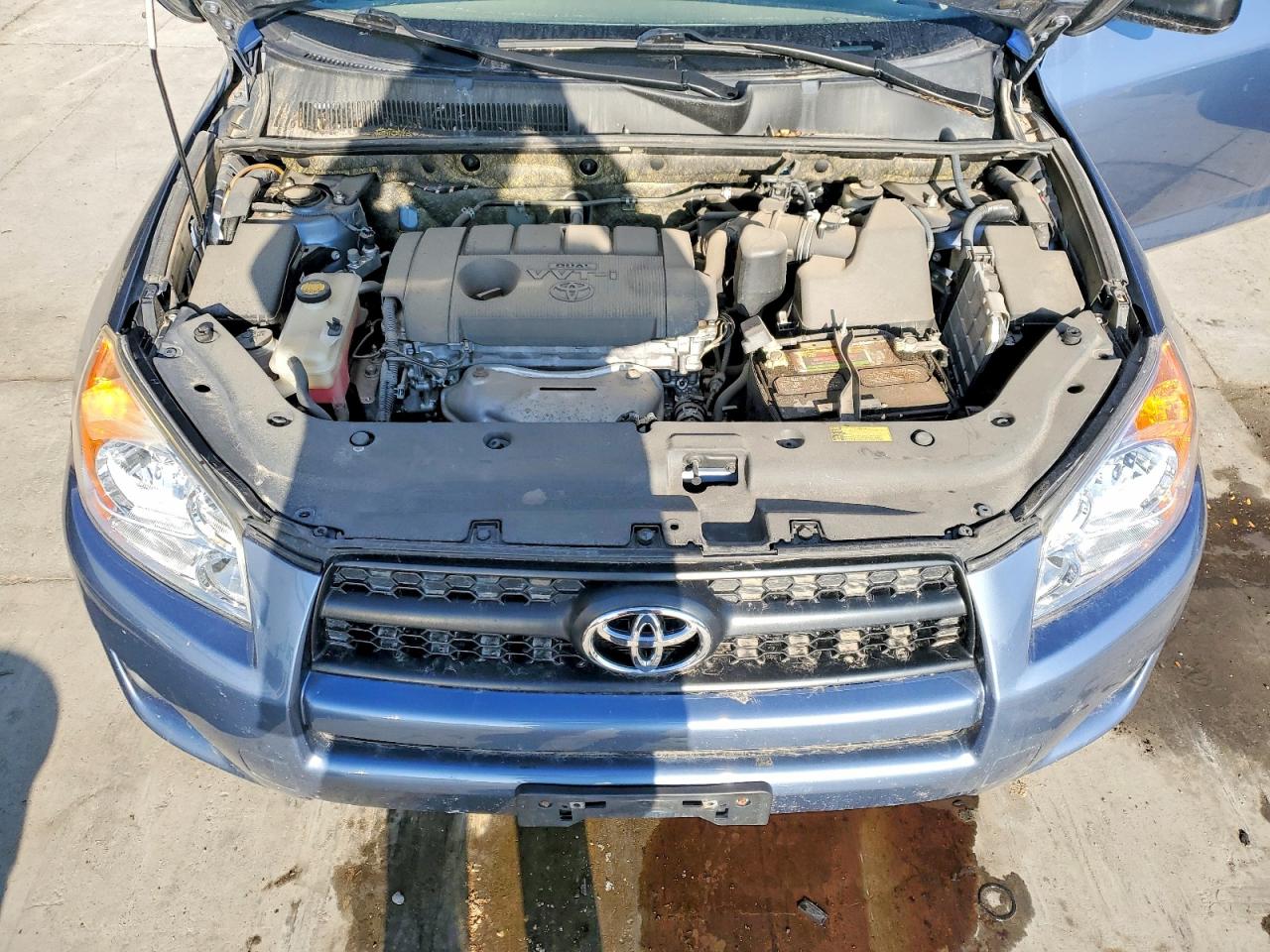 2012 TOYOTA RAV4 photo 11