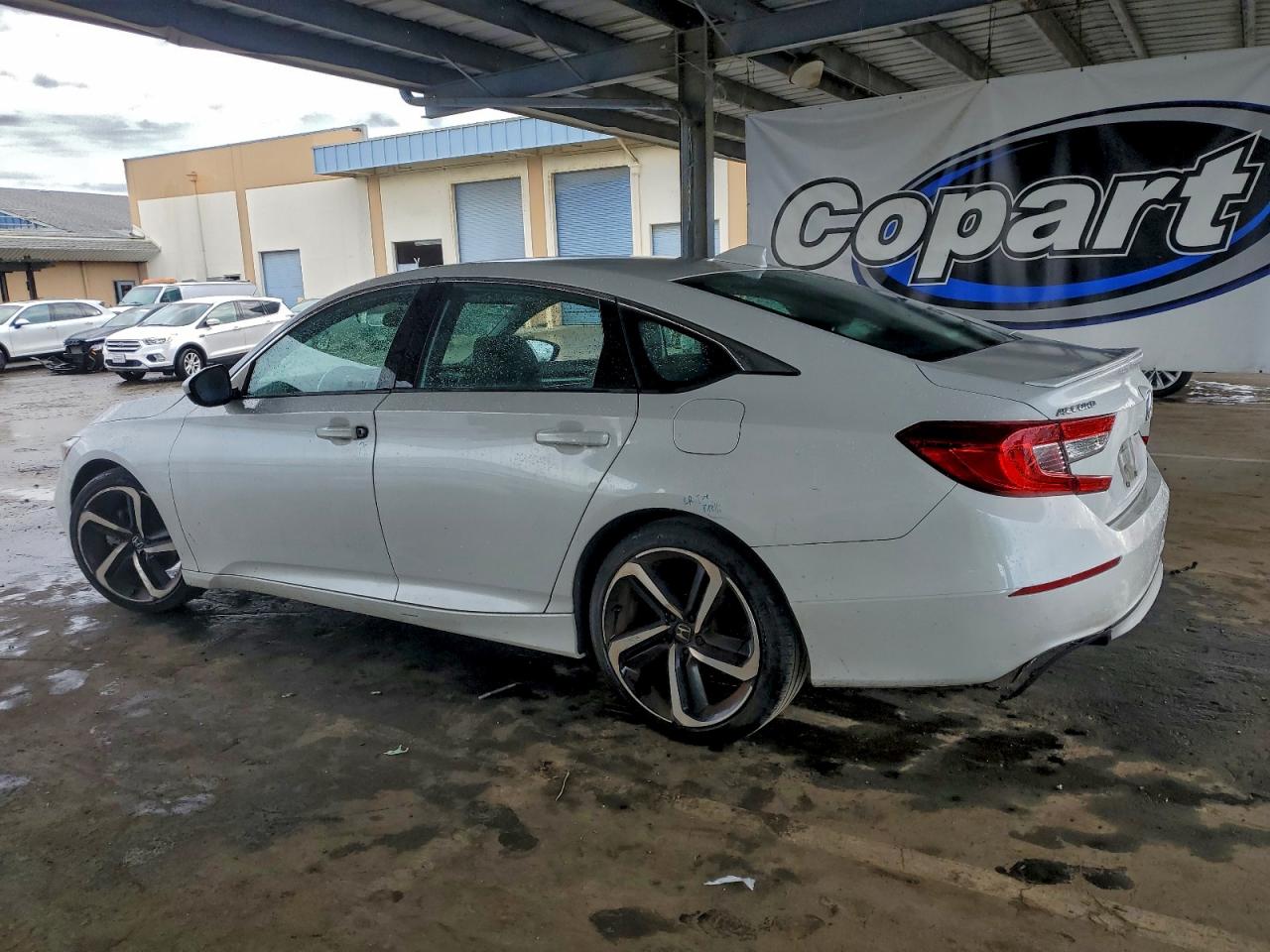 2020 HONDA ACCORD SPORT photo 2