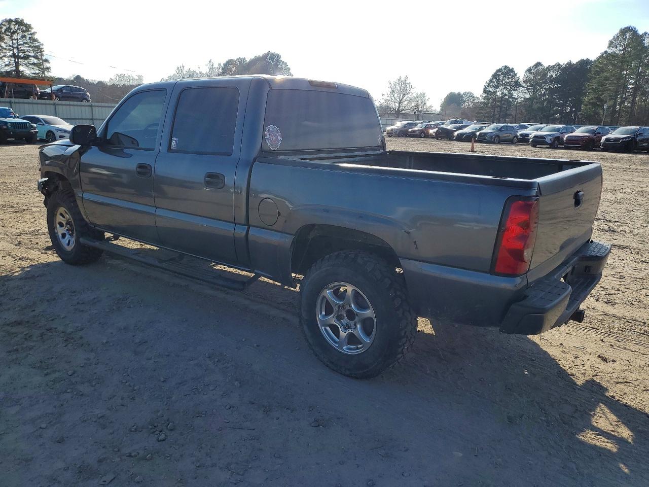 2006 GMC NEW SIERRA K1500 photo 3