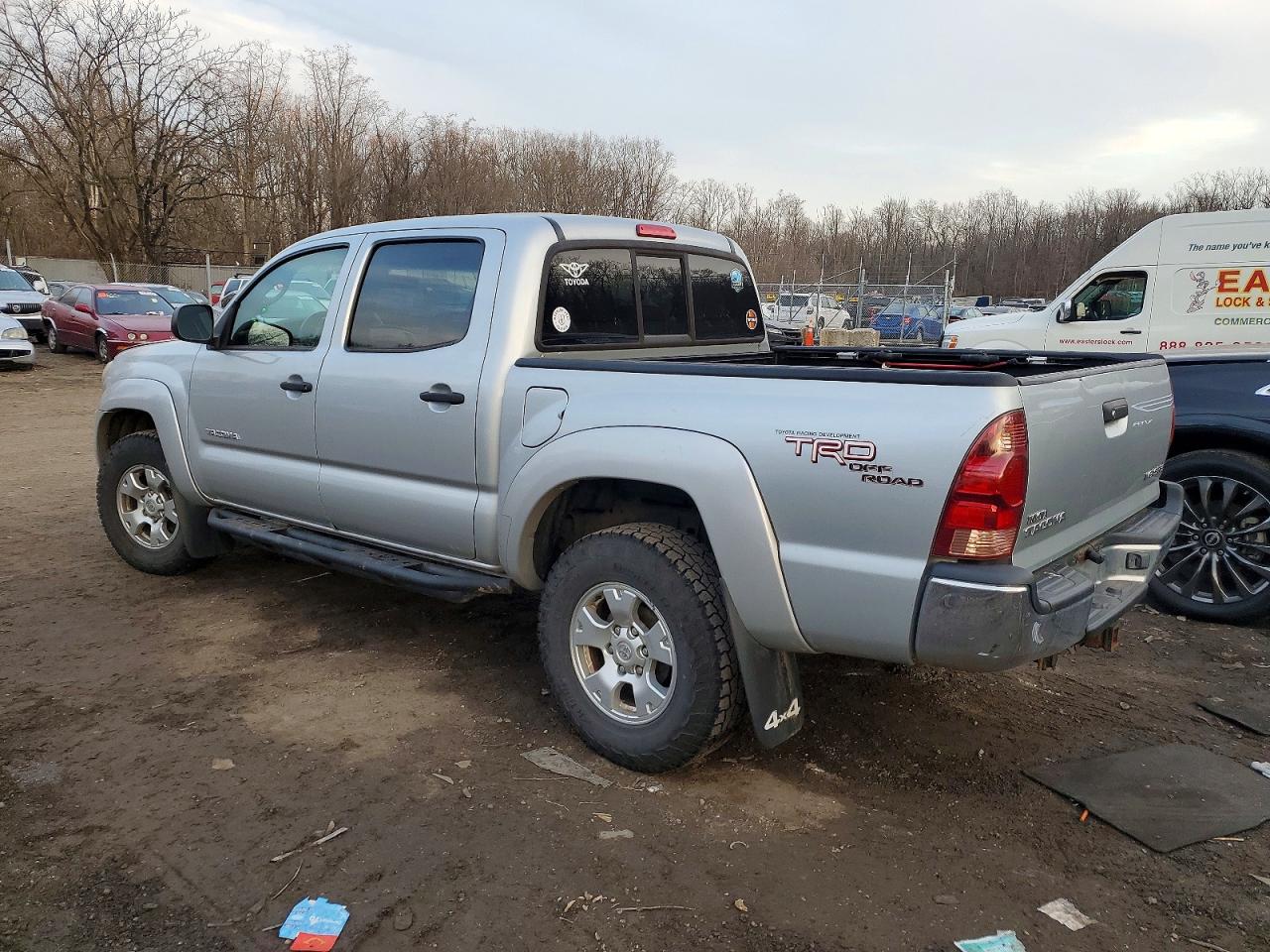 2005 TOYOTA TACOMA DOUBLE CAB photo 3