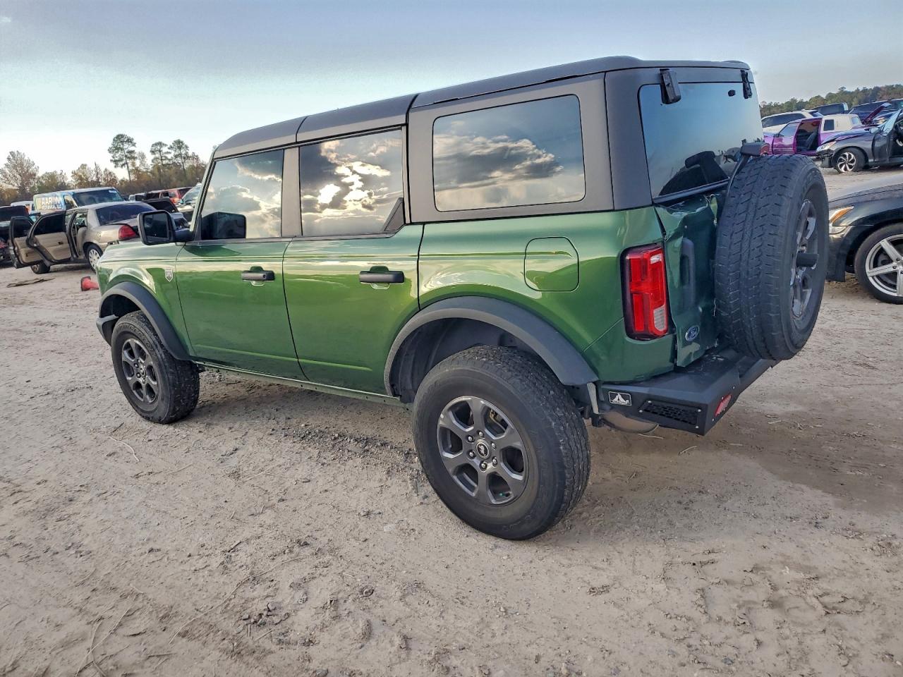 2022 FORD BRONCO BASE photo 2