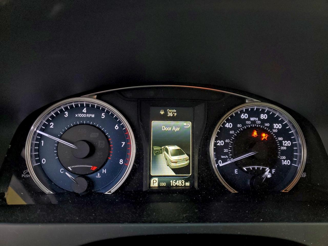 2017 TOYOTA CAMRY LE photo 9