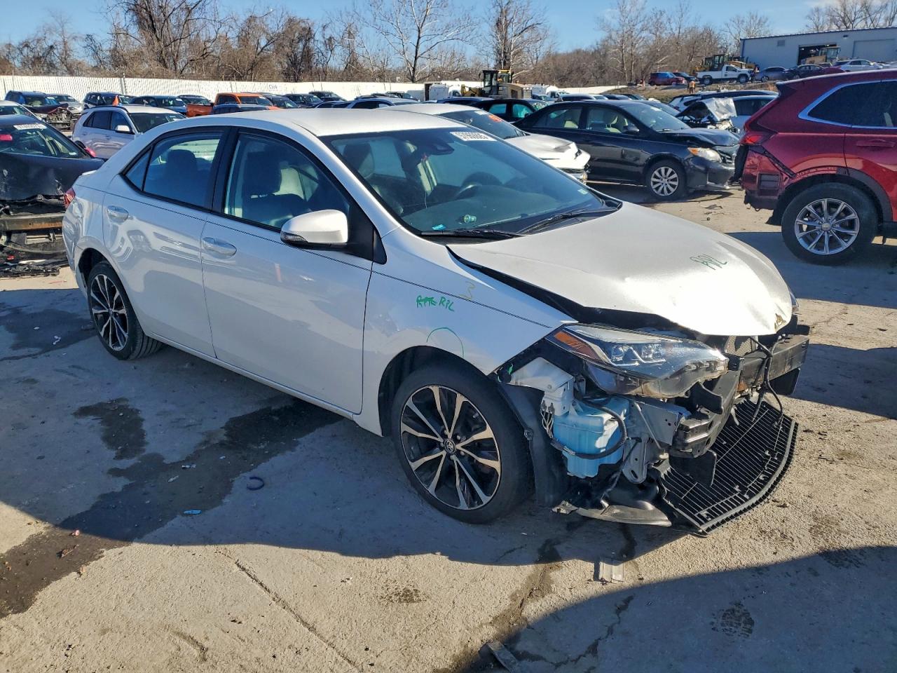 2017 TOYOTA COROLLA L photo 4