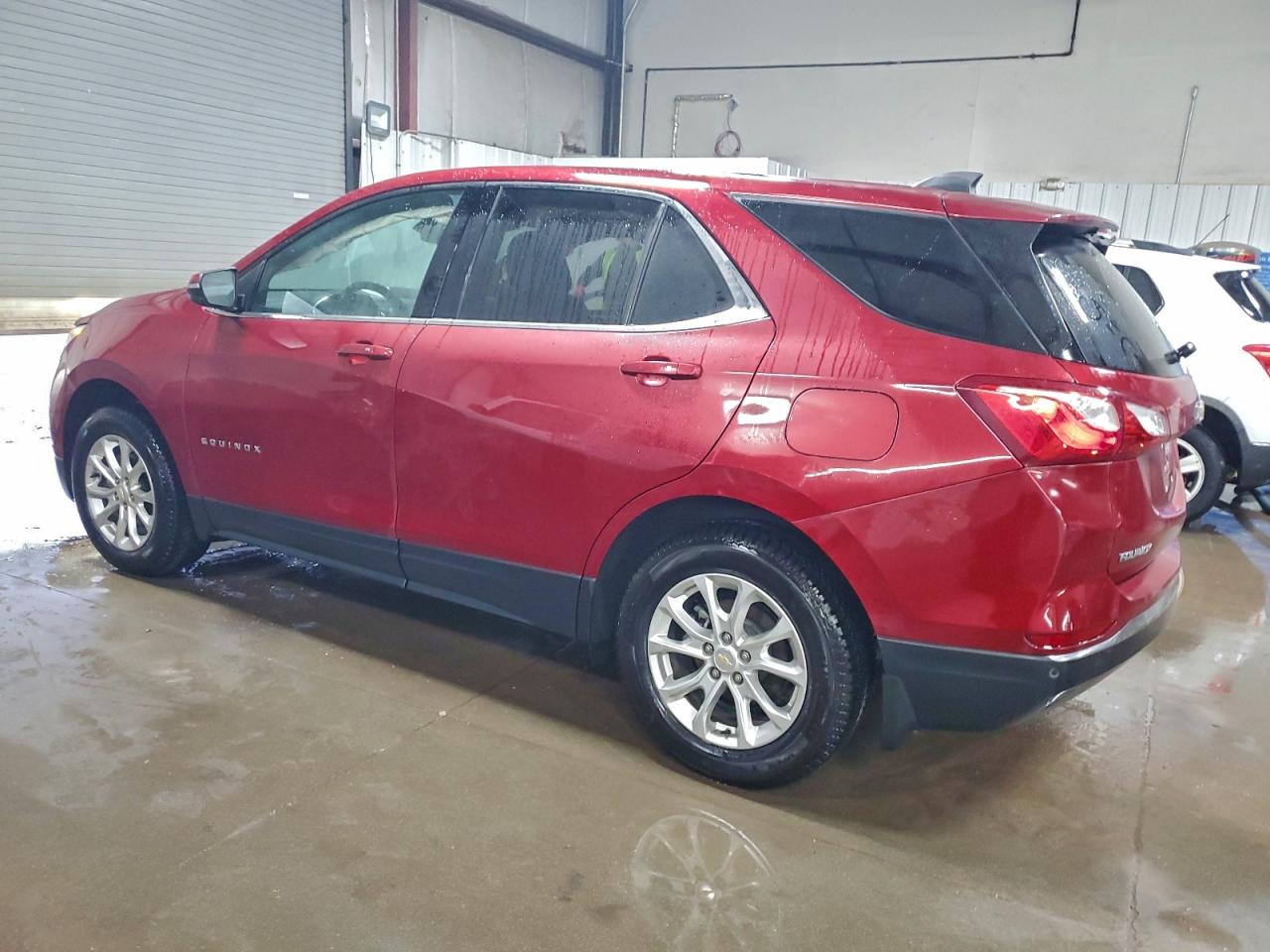 2019 CHEVROLET EQUINOX LT photo 2