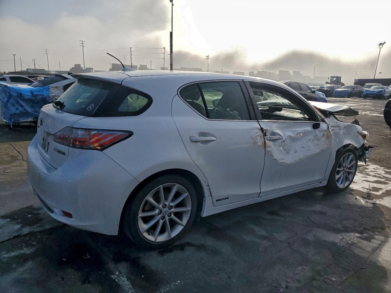 2012 LEXUS CT 200 photo 3