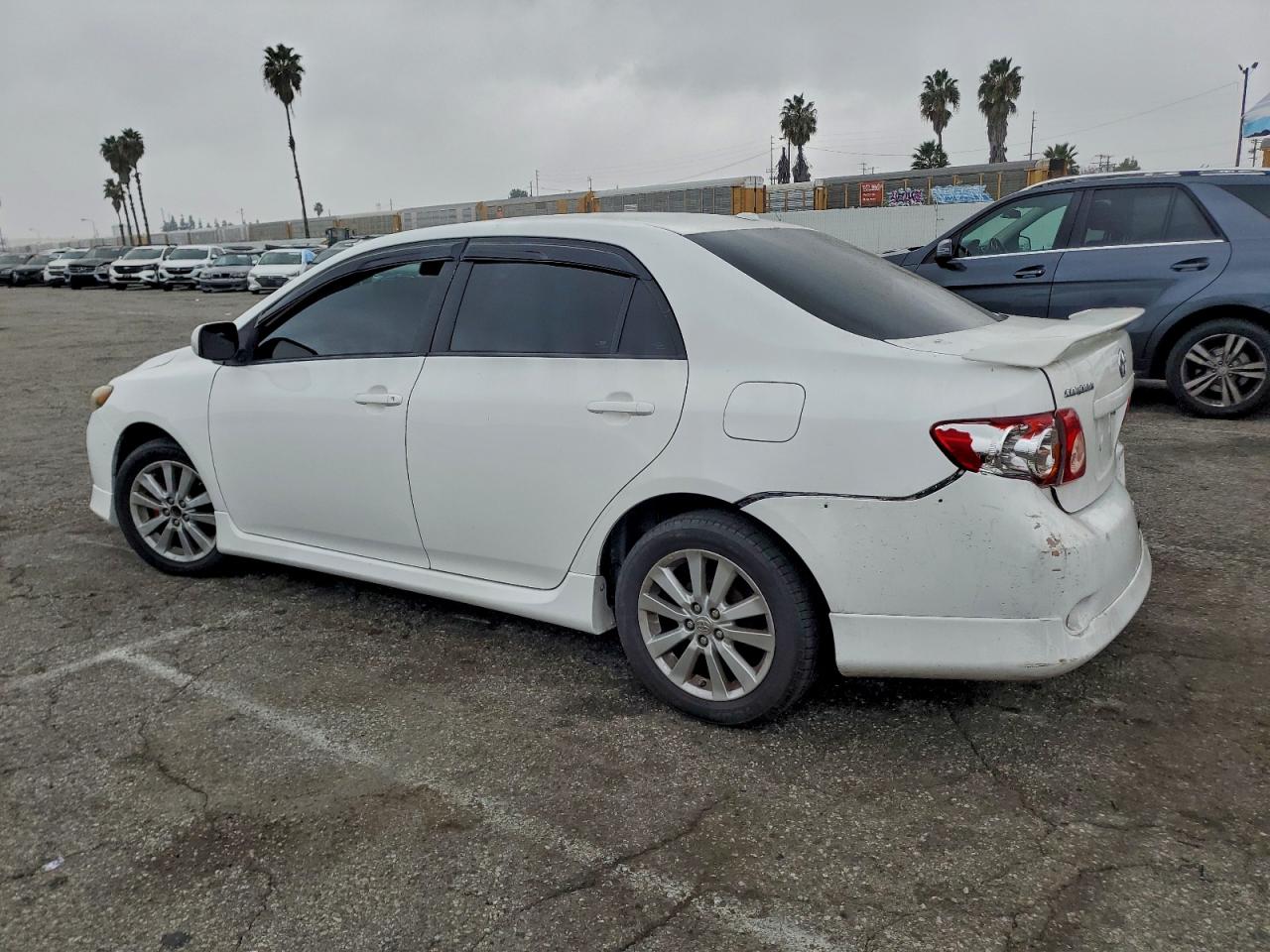 2010 TOYOTA COROLLA BASE photo 2