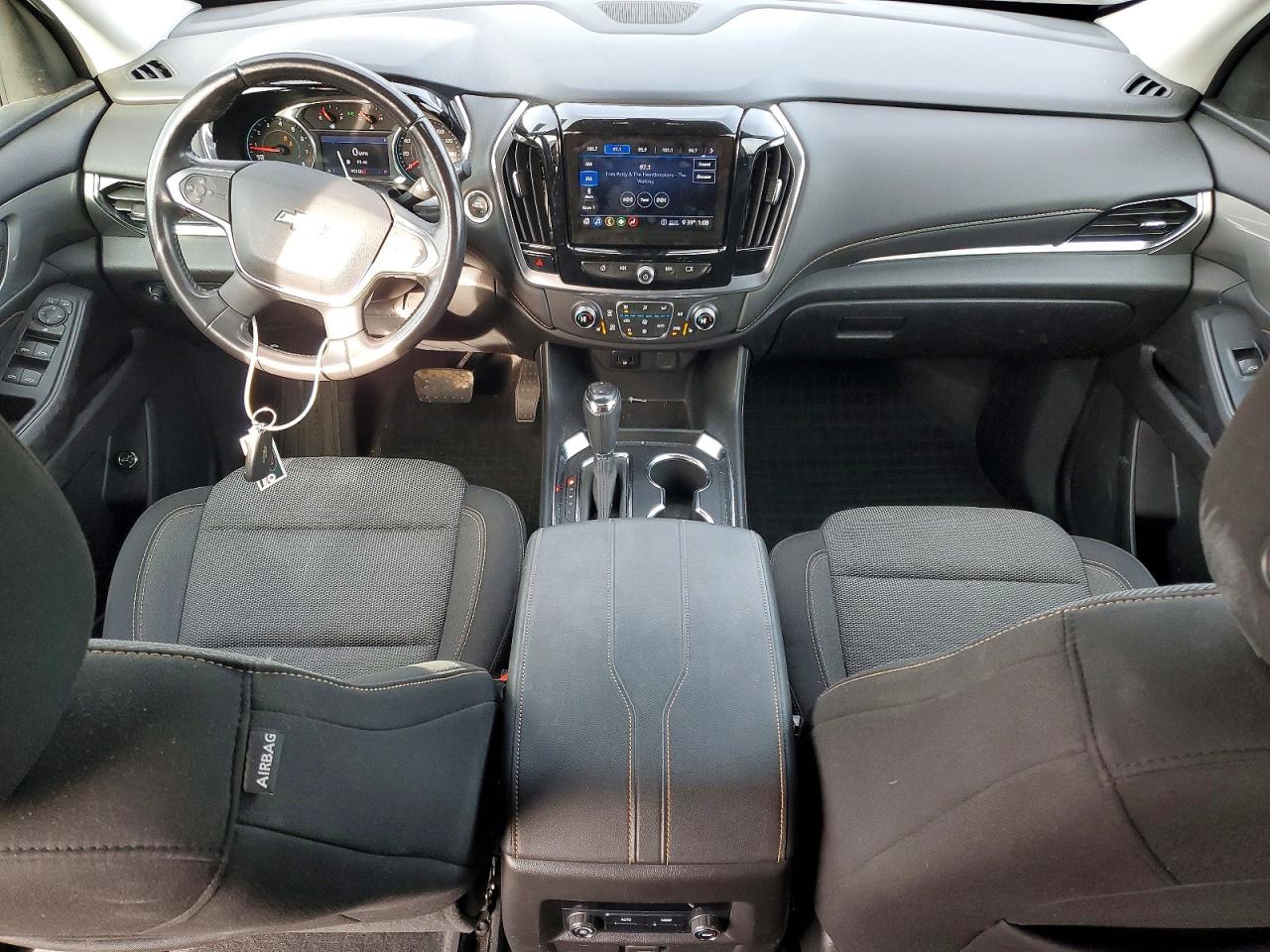 2020 CHEVROLET TRAVERSE LT photo 8