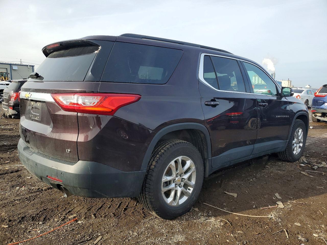 2020 CHEVROLET TRAVERSE LT photo 3