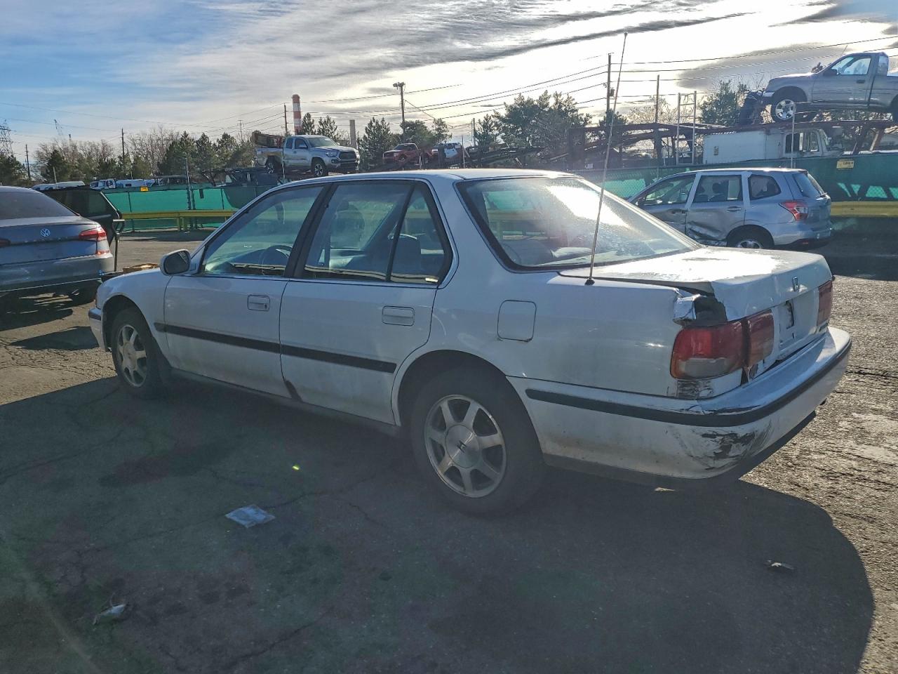 1993 HONDA ACCORD LX photo 2