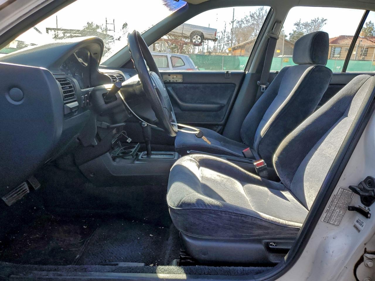 1993 HONDA ACCORD LX photo 7