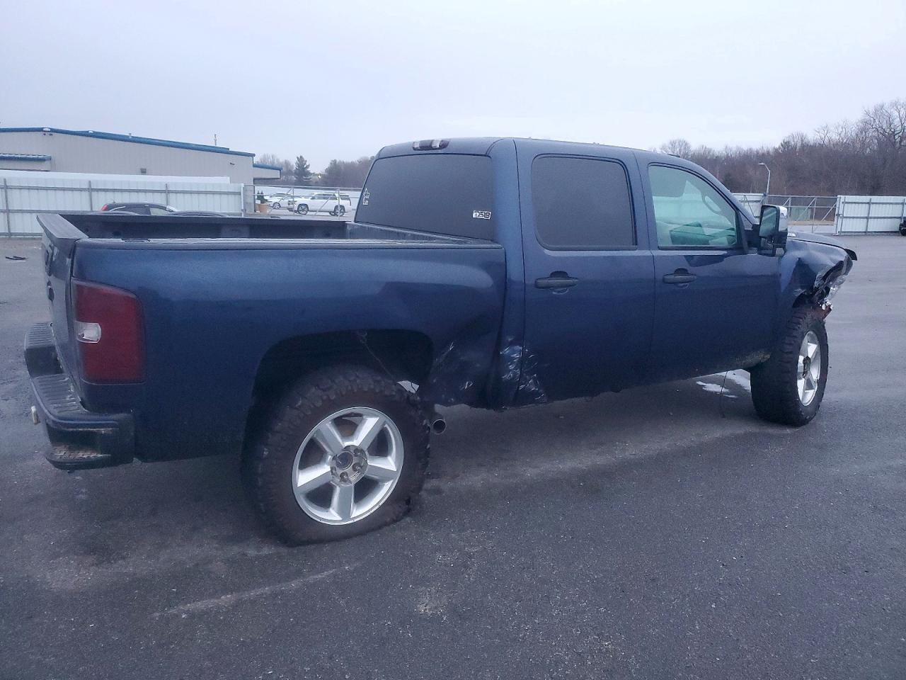 2009 CHEVROLET SILVERADO K1500 photo 3