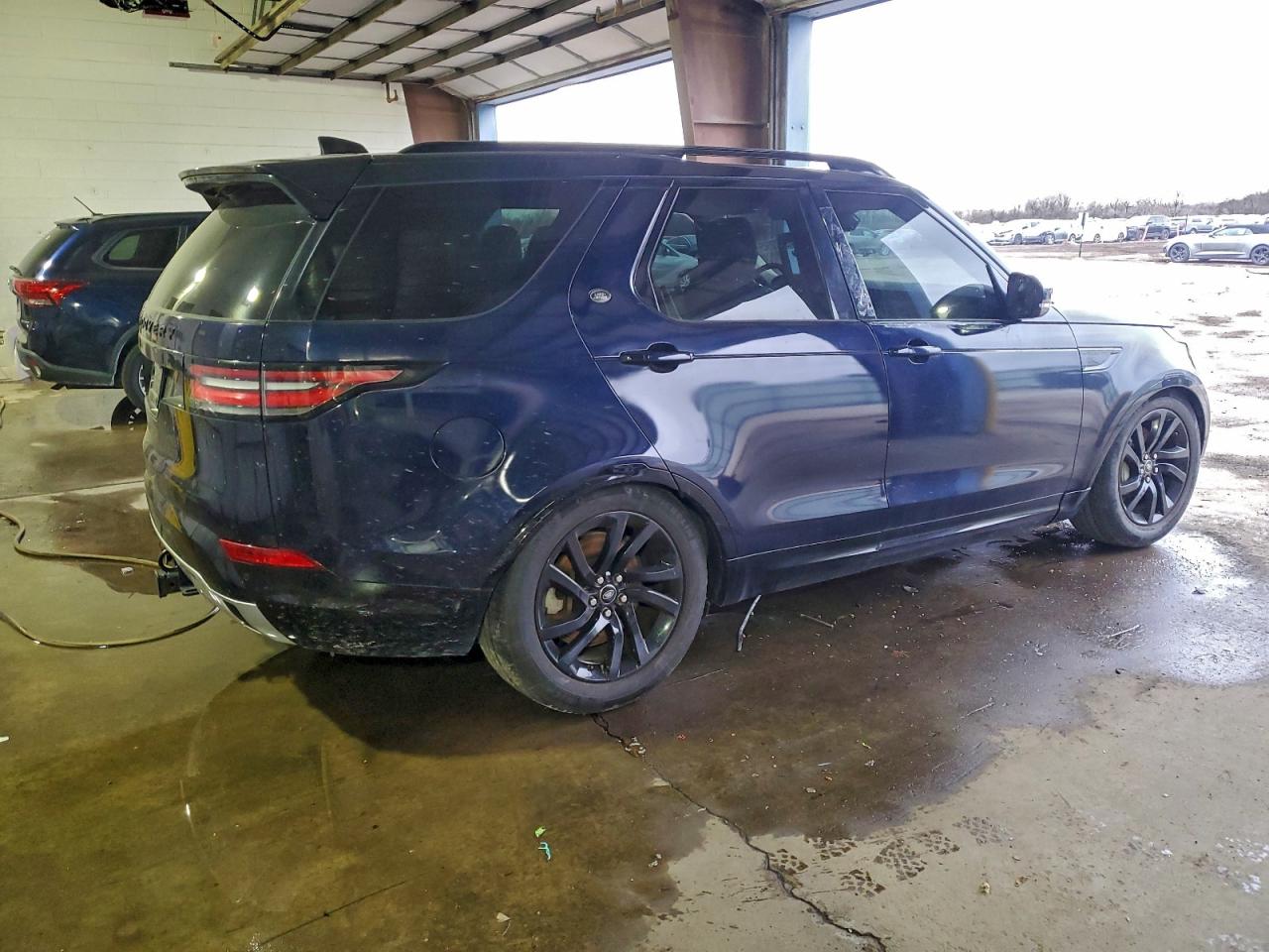 2020 LAND ROVER DISCOVERY LANDMARK photo 3