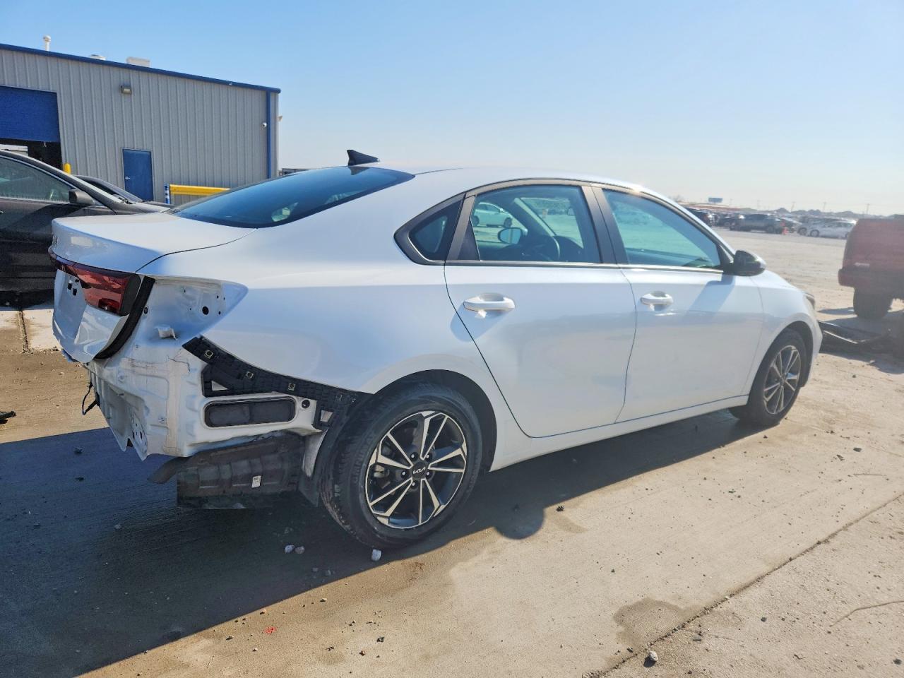 2024 KIA FORTE LXS photo 7
