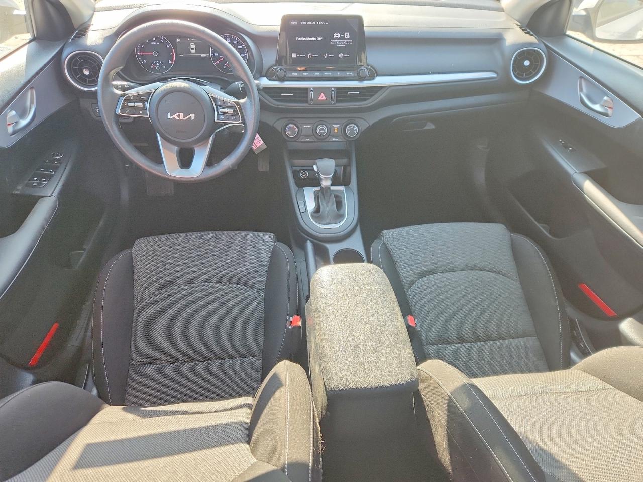 2024 KIA FORTE LXS photo 22