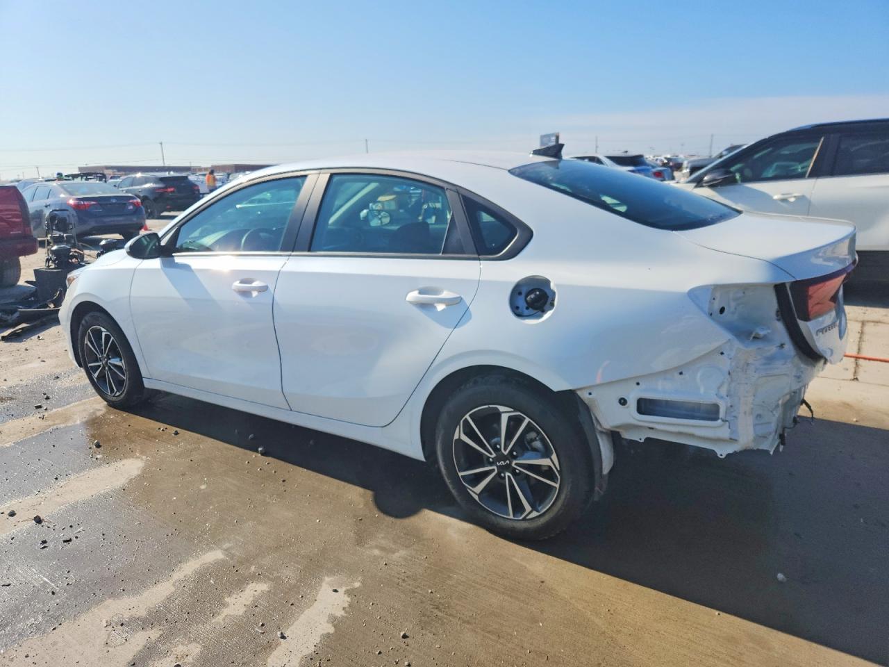 2024 KIA FORTE LXS photo 4