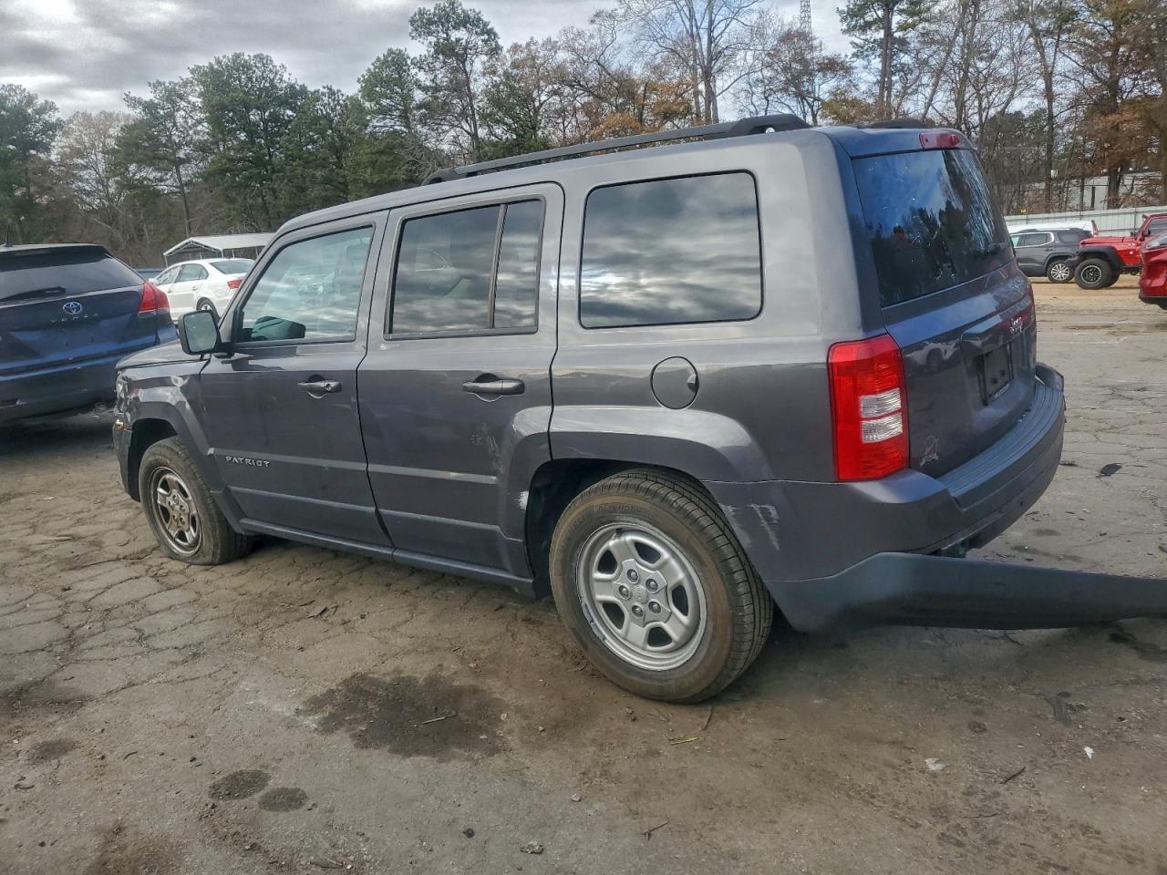 2017 JEEP PATRIOT SPORT photo 2