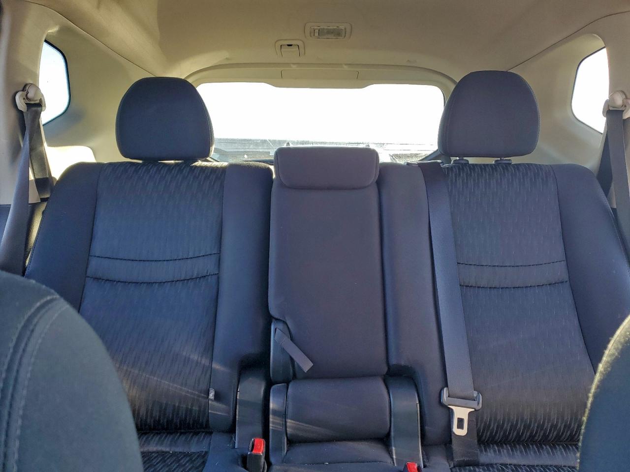 2017 NISSAN ROGUE SV photo 10