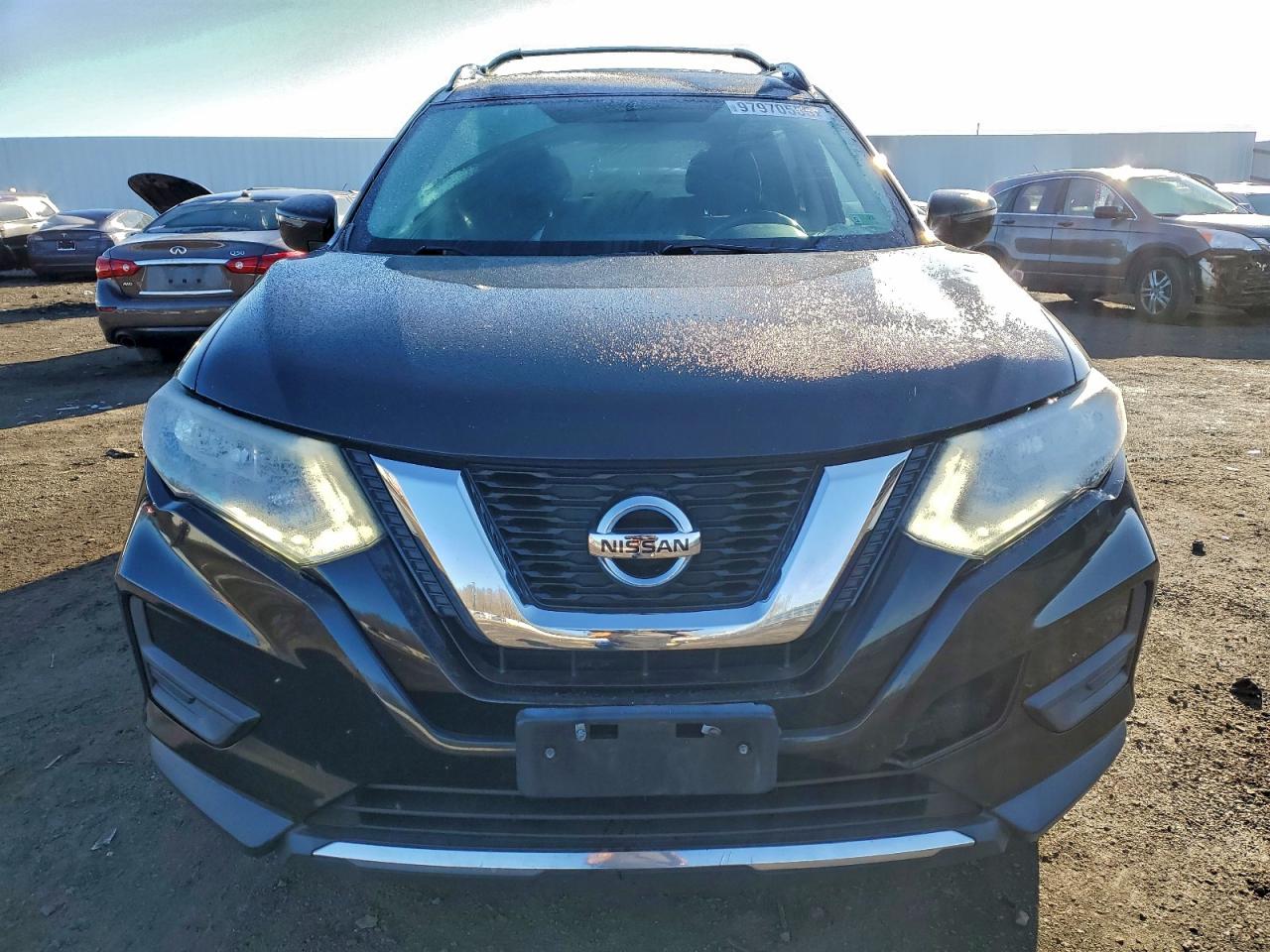 2017 NISSAN ROGUE SV photo 5