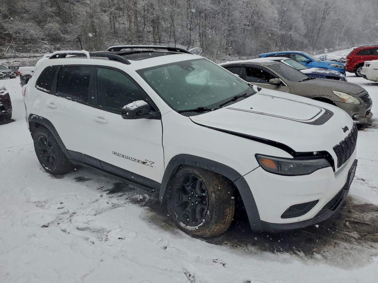 2022 JEEP CHEROKEE LATITUDE photo 4