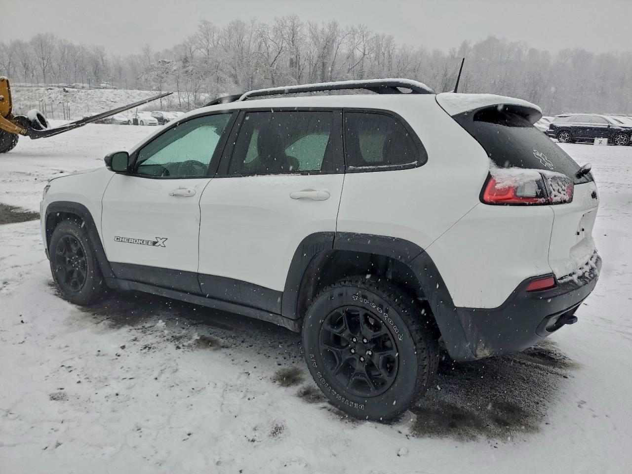 2022 JEEP CHEROKEE LATITUDE photo 2