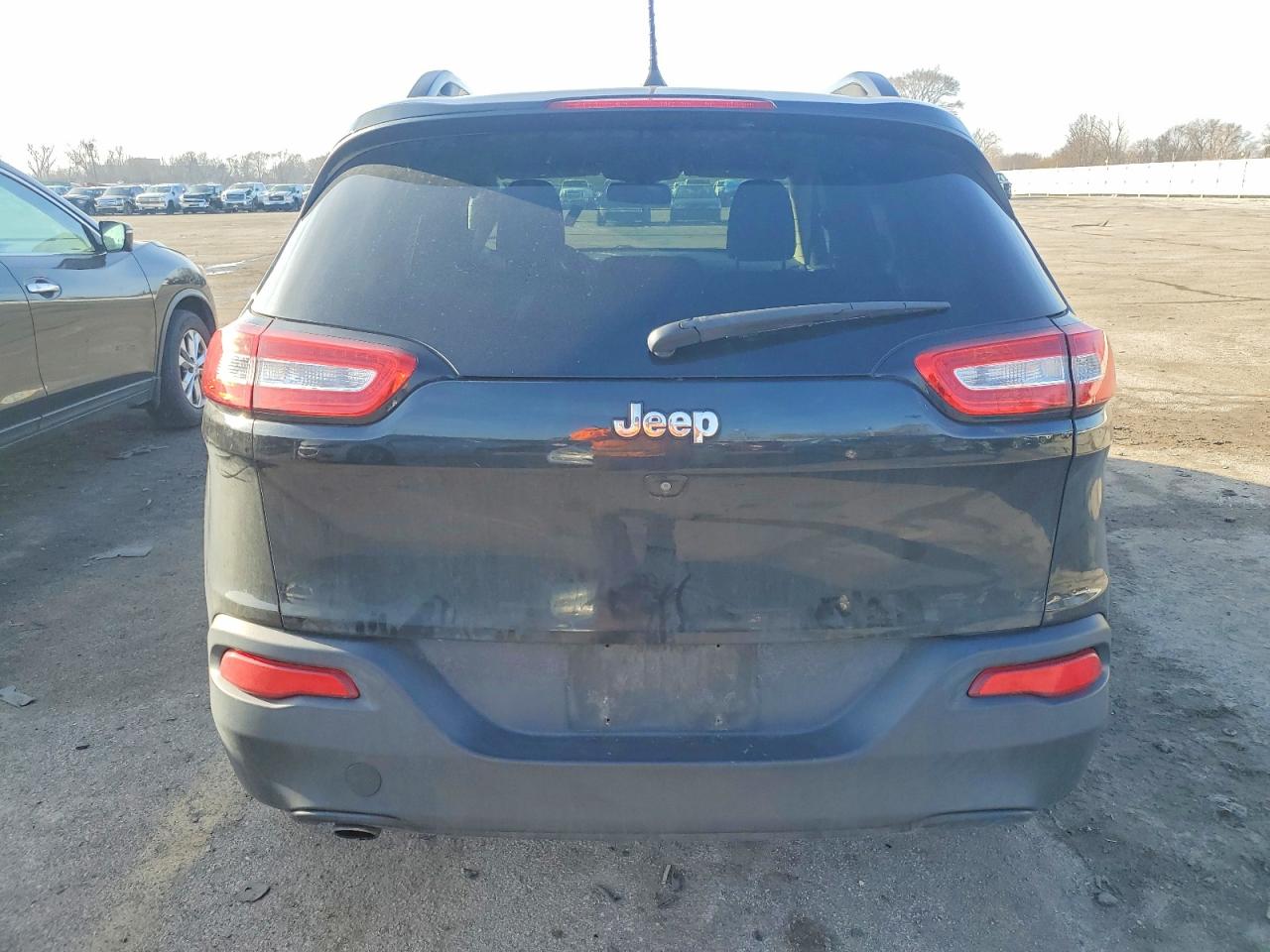 2016 JEEP CHEROKEE SPORT photo 11