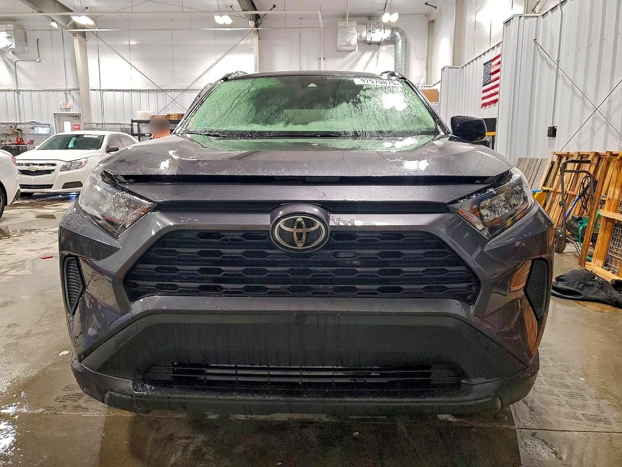 2019 TOYOTA RAV4 LE photo 5