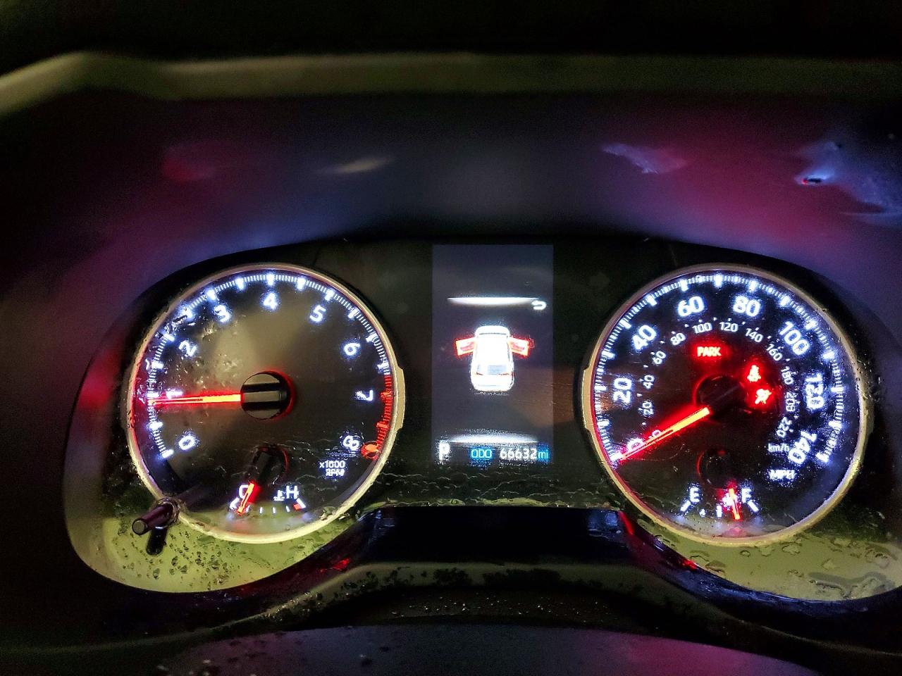2019 TOYOTA RAV4 LE photo 9