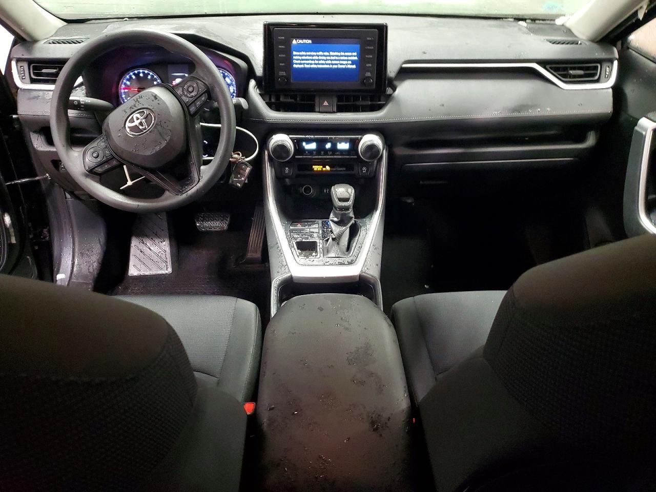 2019 TOYOTA RAV4 LE photo 8
