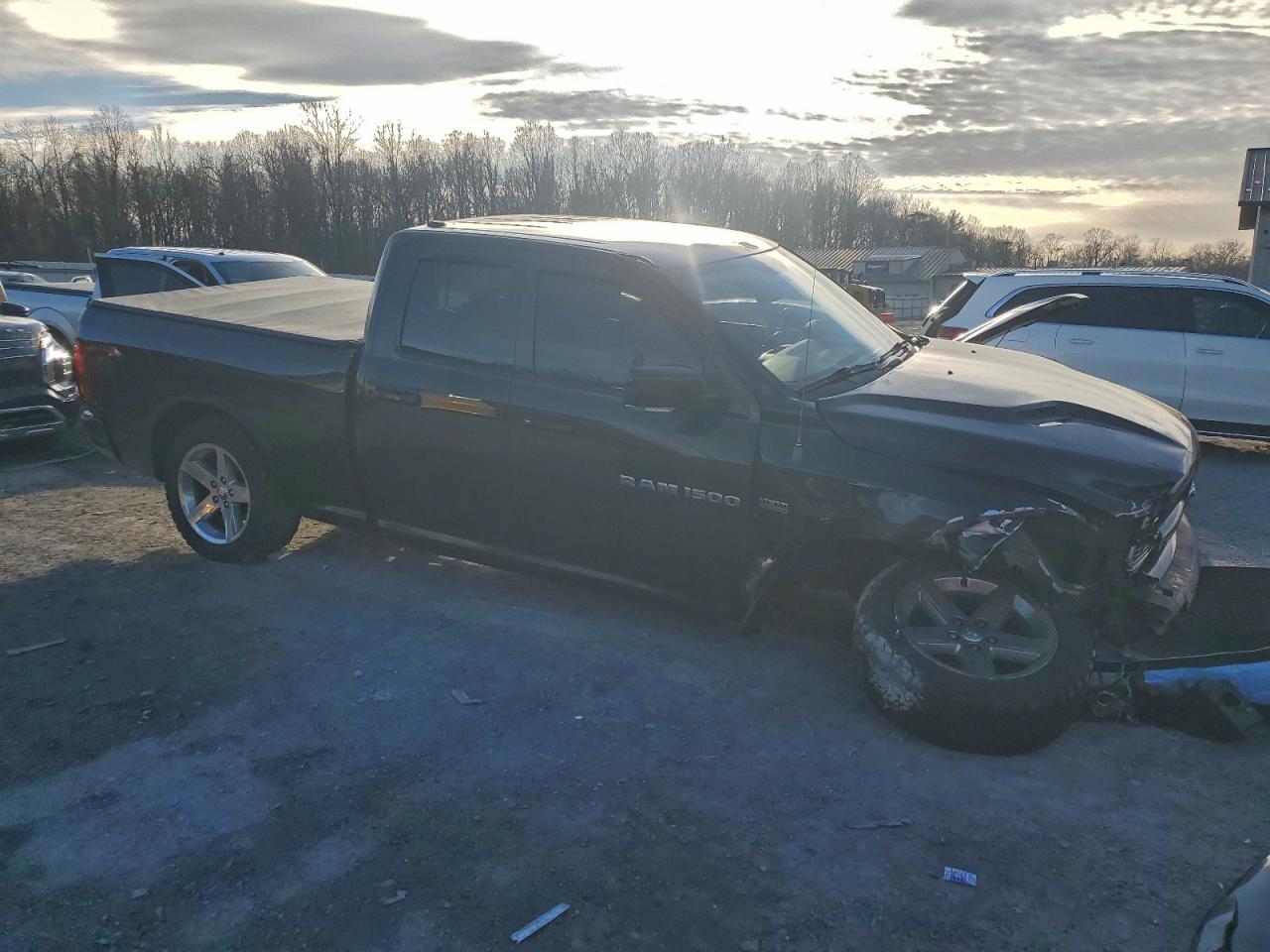 2011 DODGE RAM 1500 photo 4