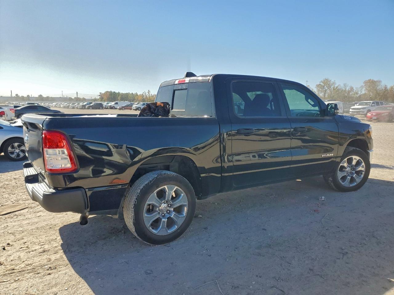 2023 RAM 1500 BIG HORN/LONE STAR photo 3