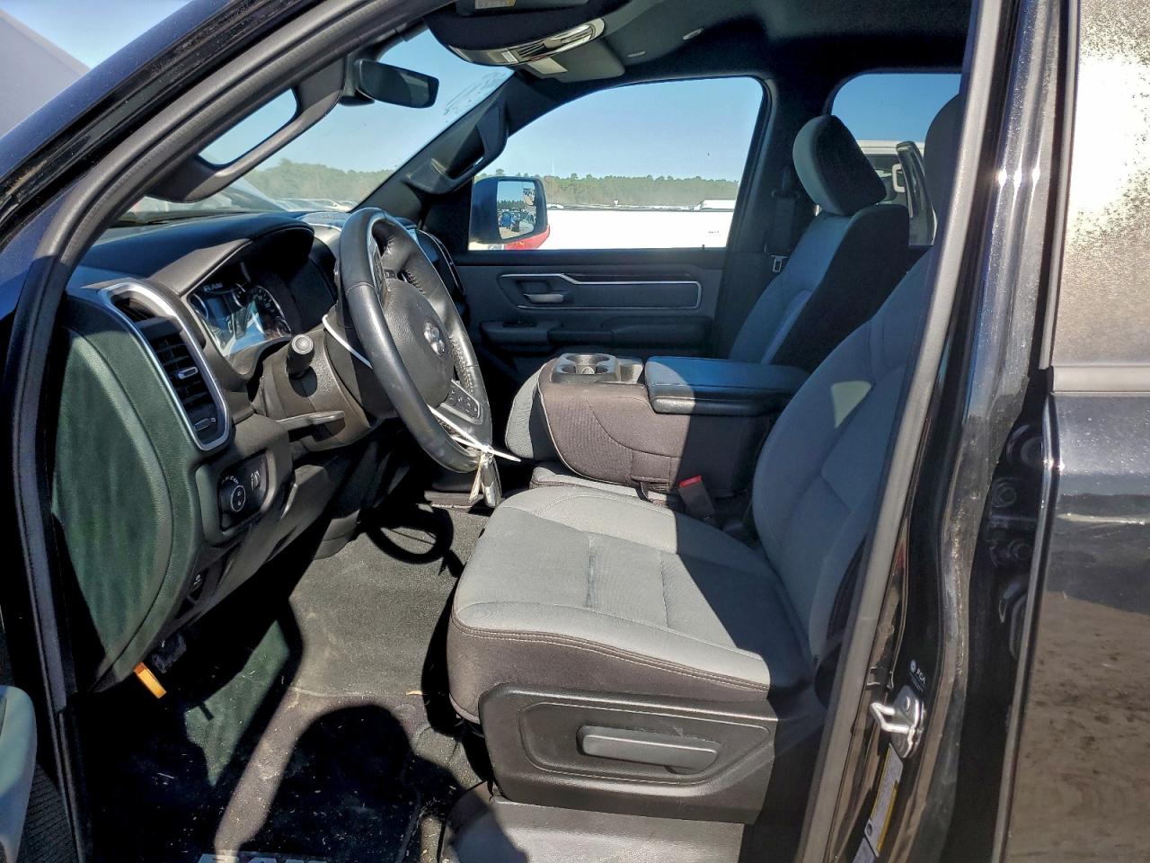 2023 RAM 1500 BIG HORN/LONE STAR photo 7