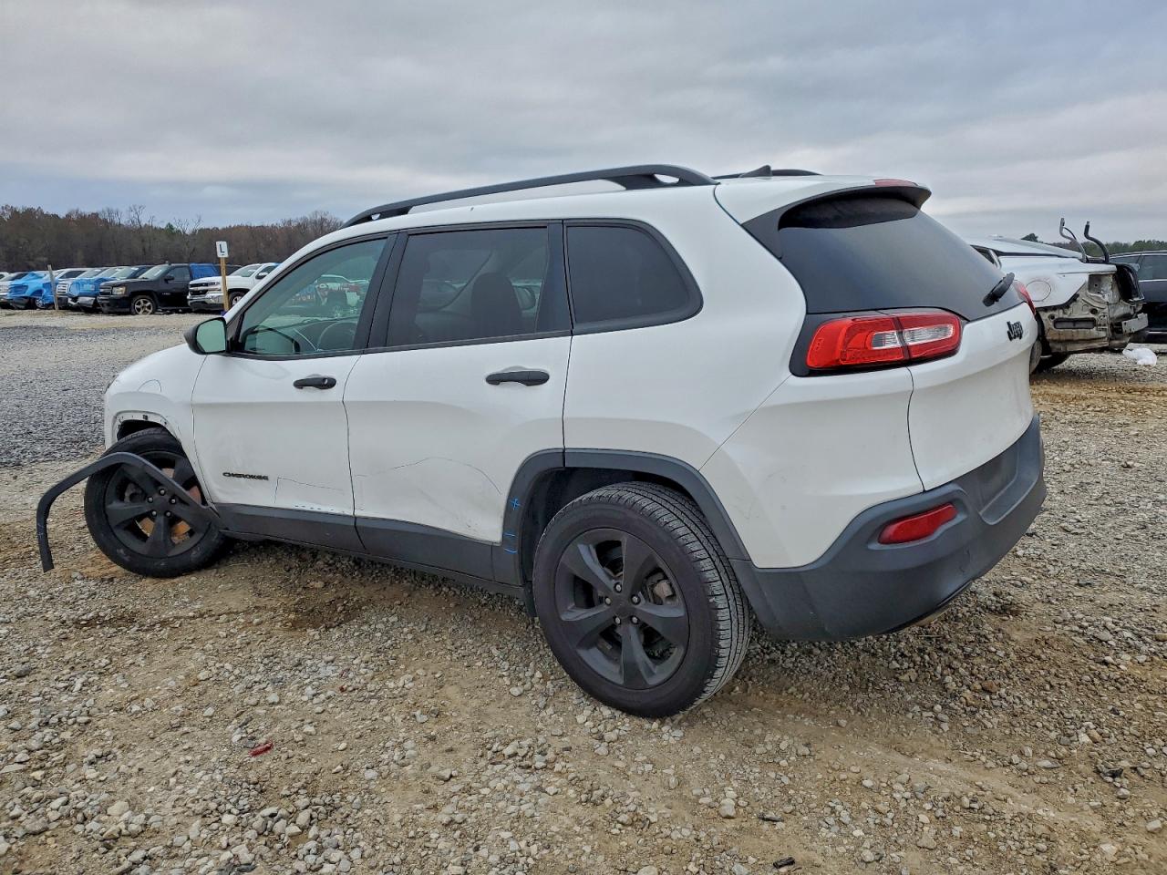 2017 JEEP CHEROKEE SPORT photo 2