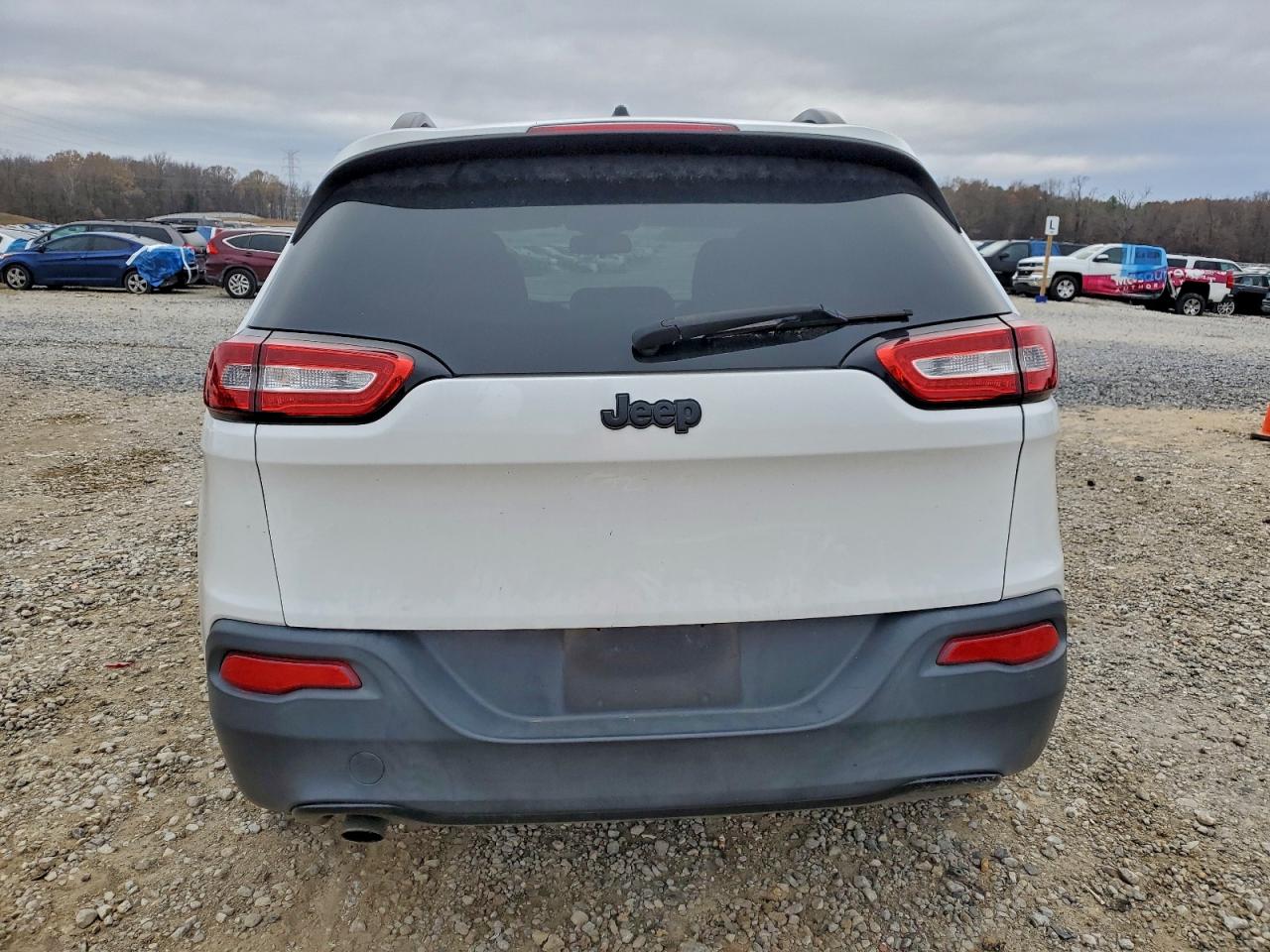 2017 JEEP CHEROKEE SPORT photo 6