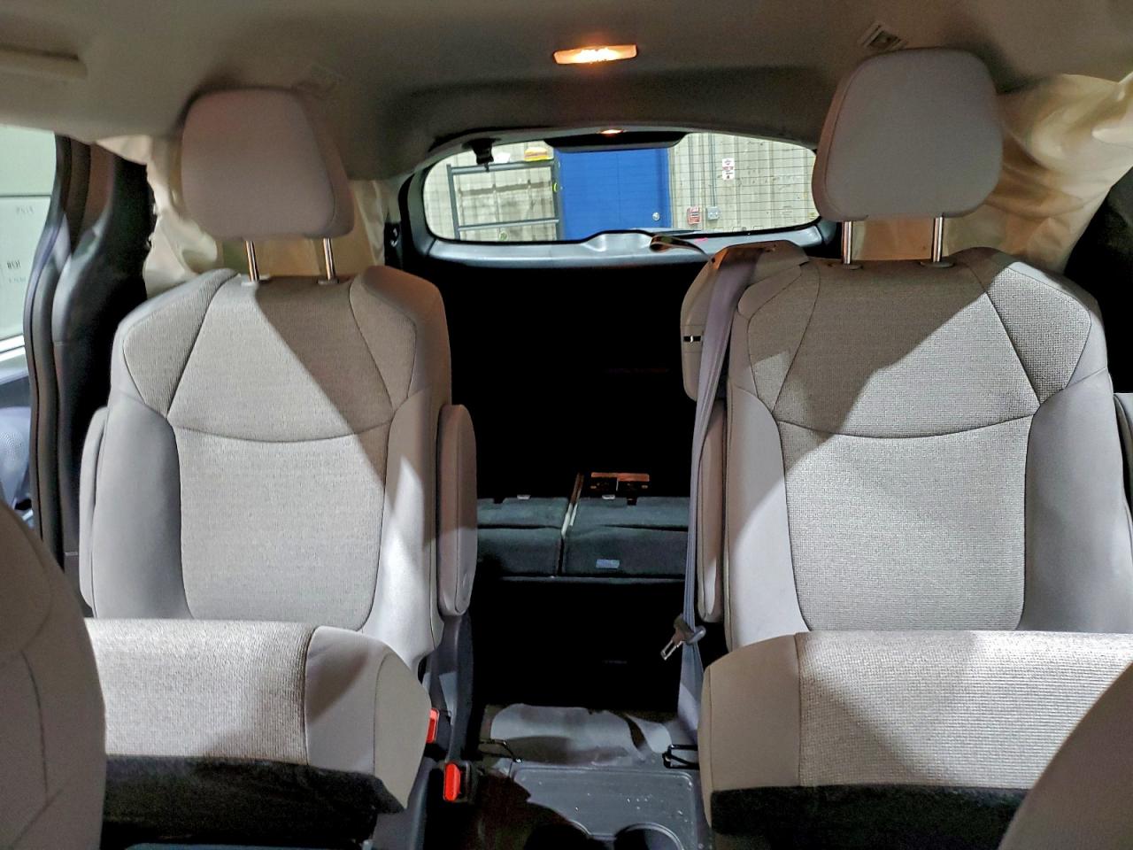 2025 TOYOTA SIENNA LE 8-PASSENGER photo 19