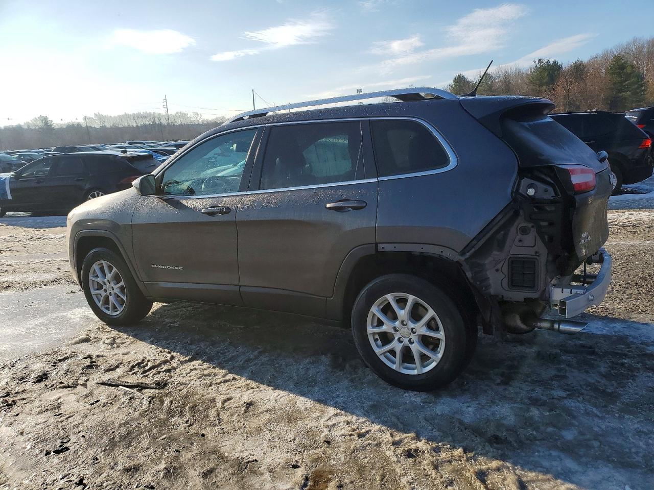 2014 JEEP CHEROKEE LATITUDE photo 2