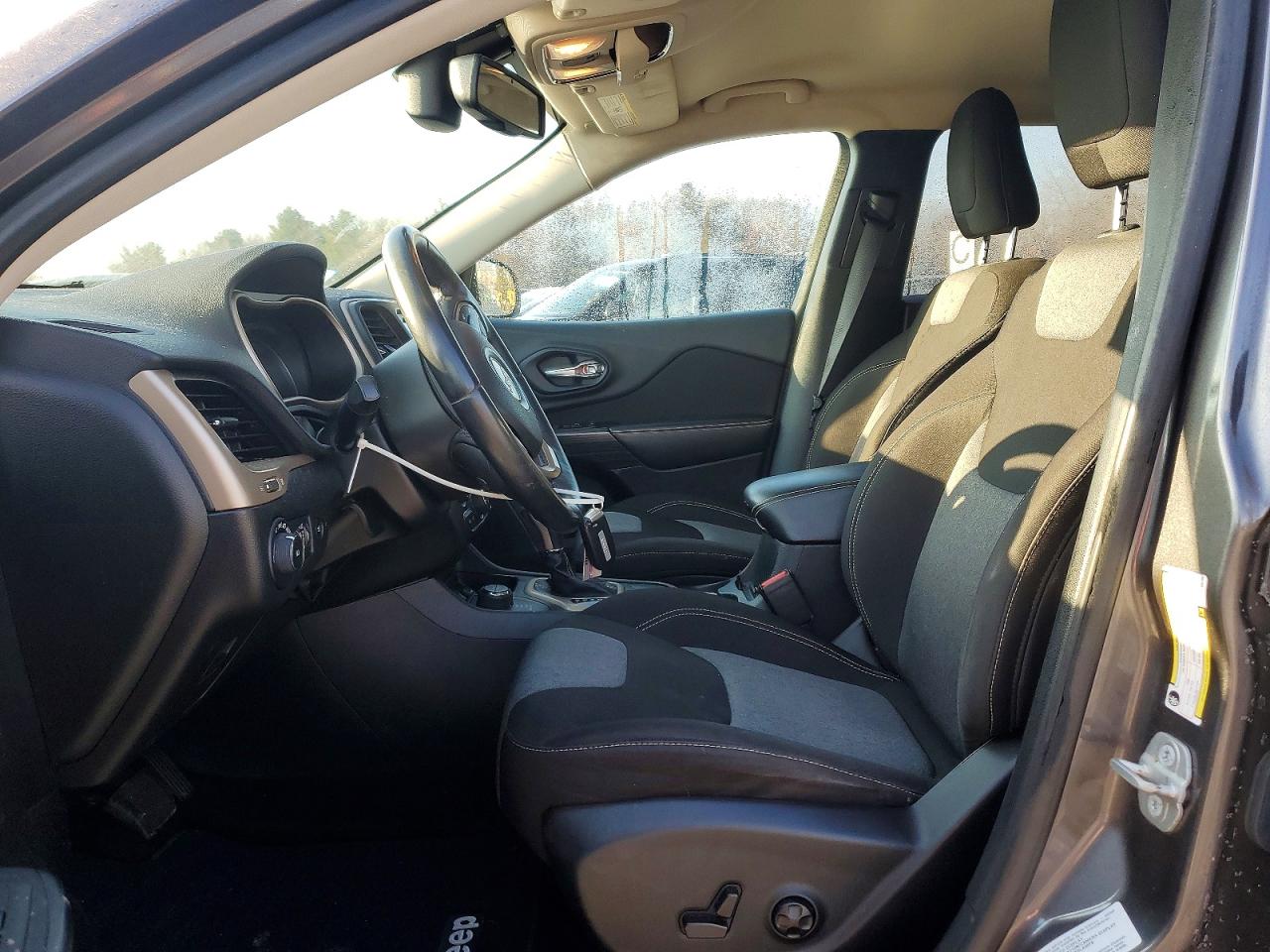 2014 JEEP CHEROKEE LATITUDE photo 7