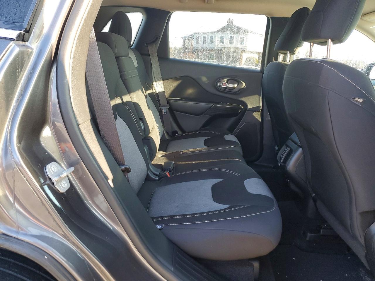 2014 JEEP CHEROKEE LATITUDE photo 11