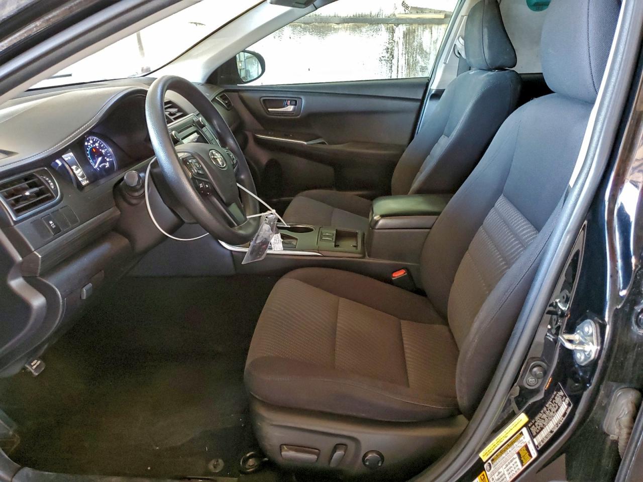 2017 TOYOTA CAMRY HYBRID photo 7