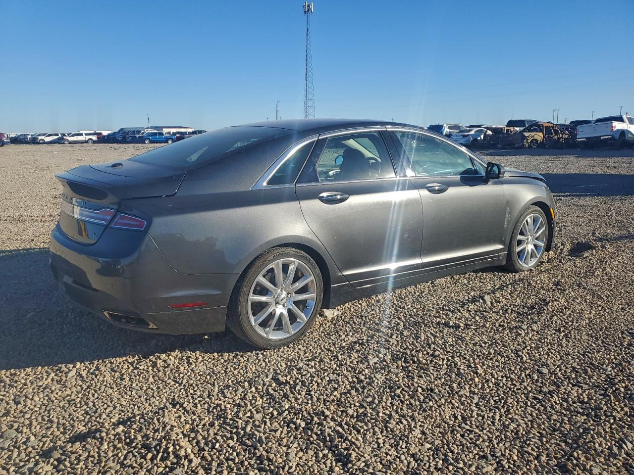 2015 LINCOLN MKZ photo 3