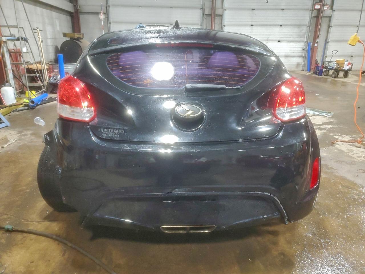 2012 HYUNDAI VELOSTER photo 11