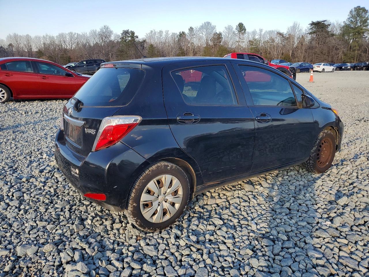 2012 TOYOTA YARIS photo 5