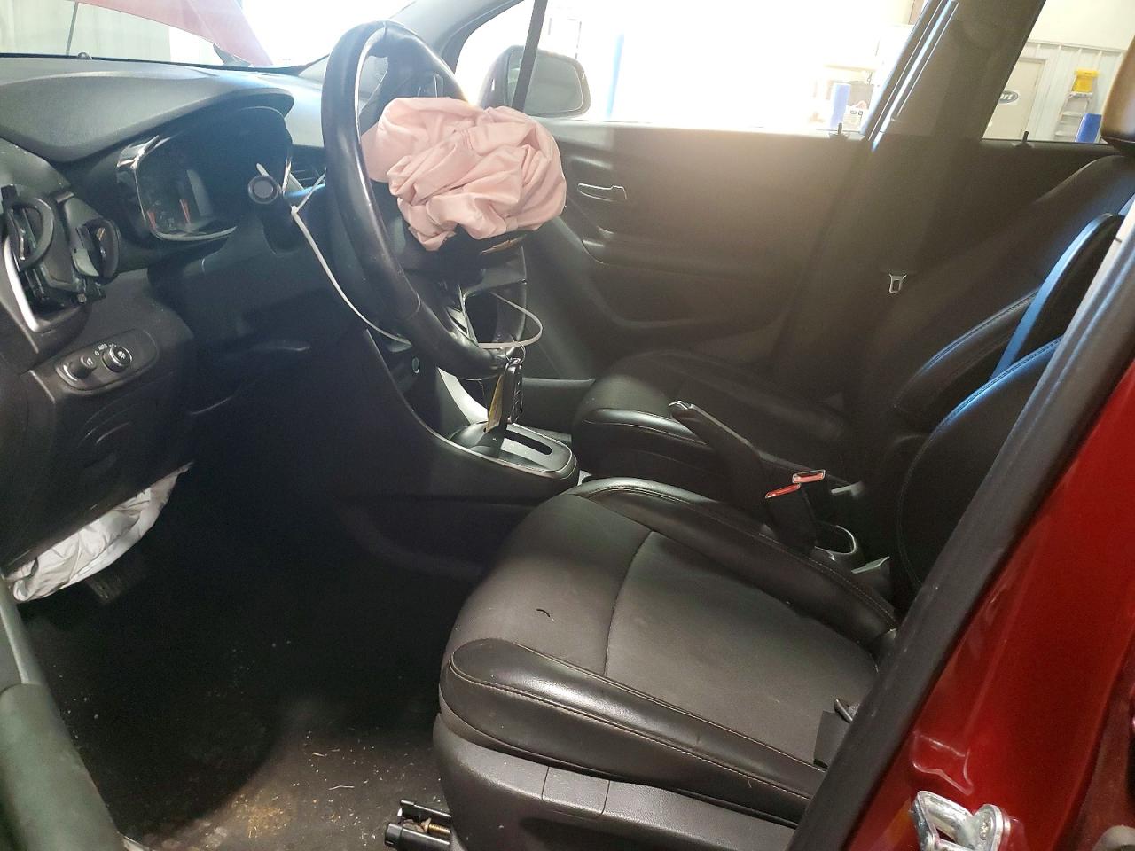 2021 CHEVROLET TRAX 1LT photo 13