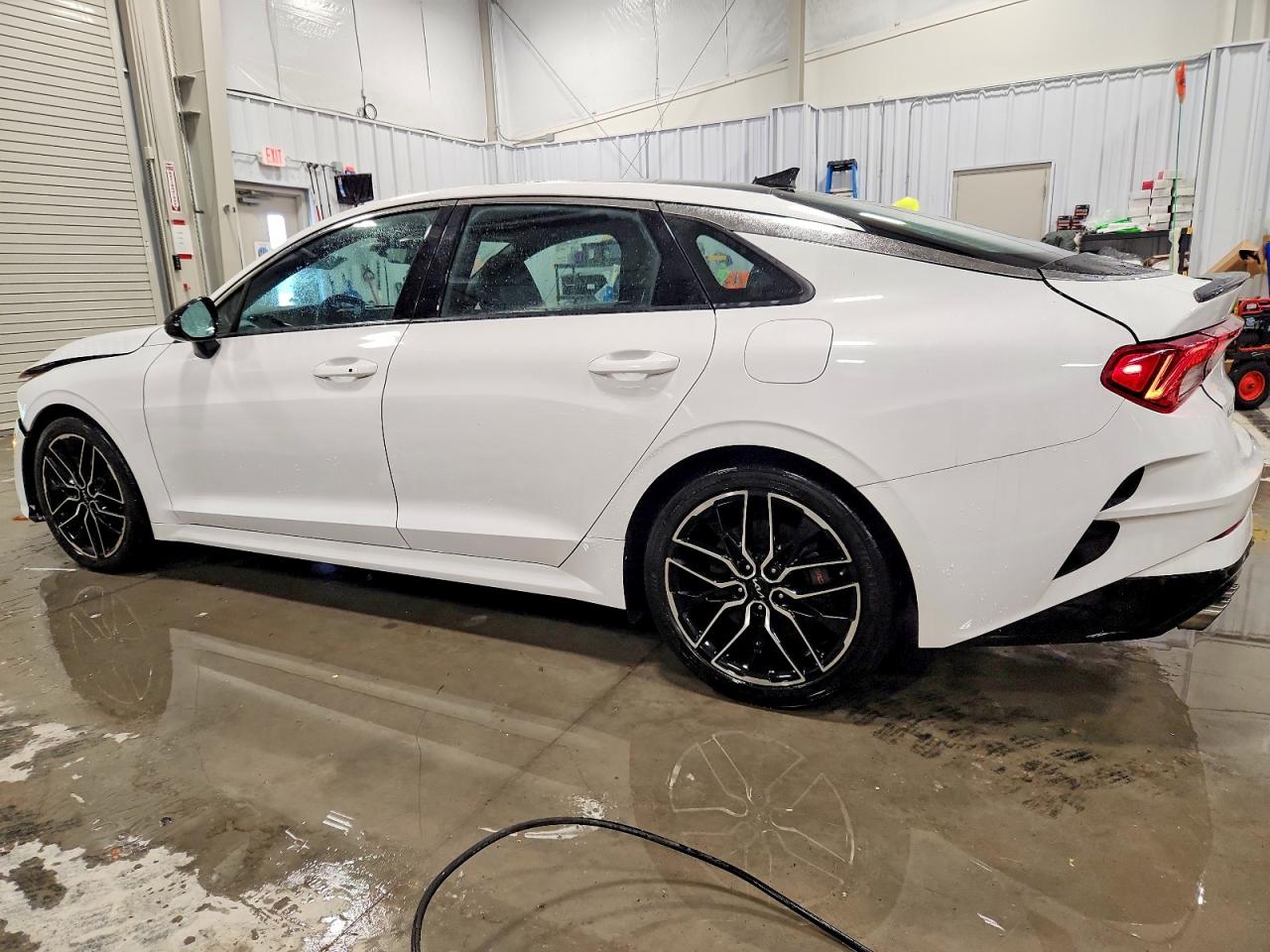 2023 KIA K5 GT photo 2