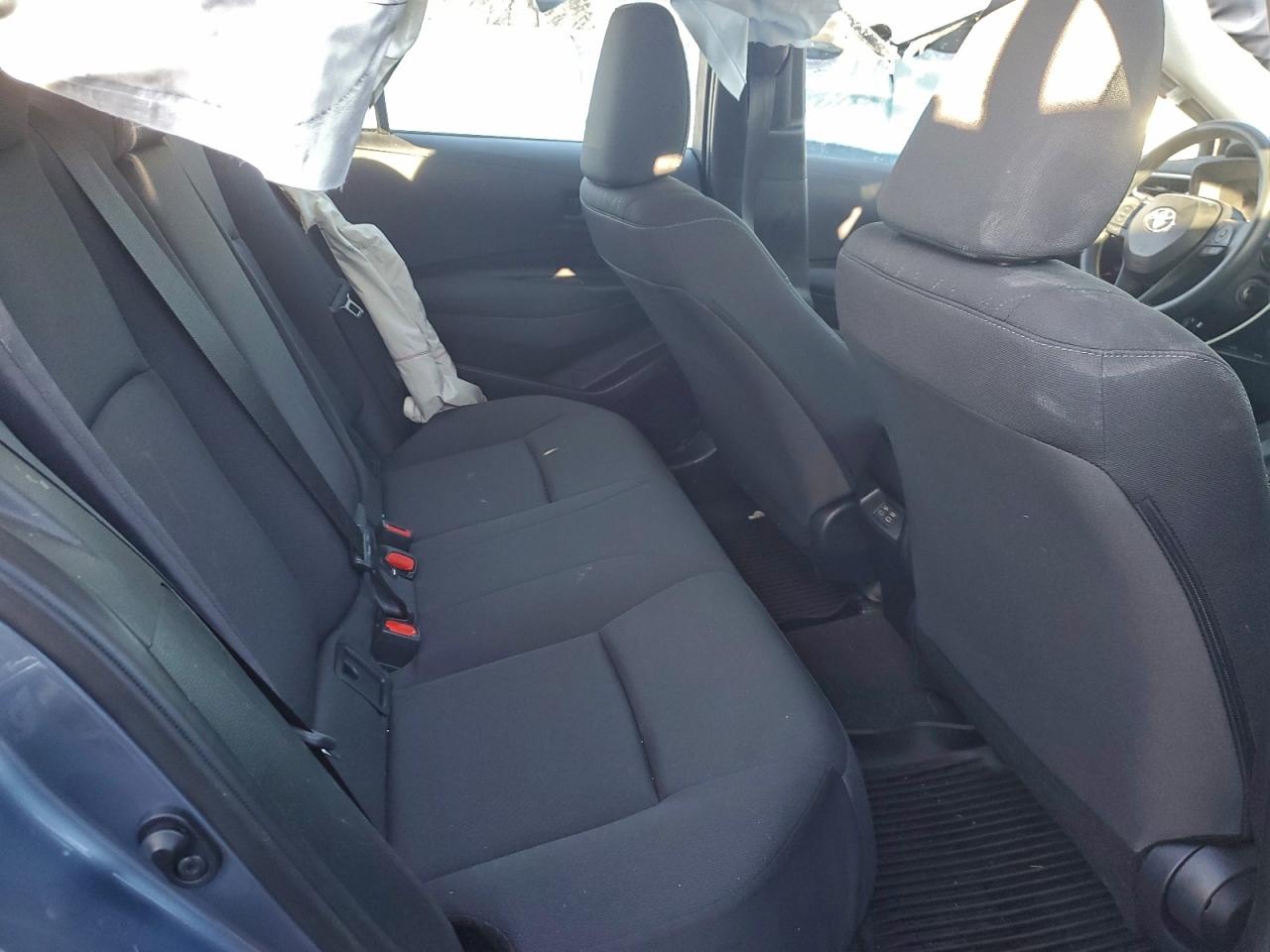 2025 TOYOTA COROLLA LE photo 10