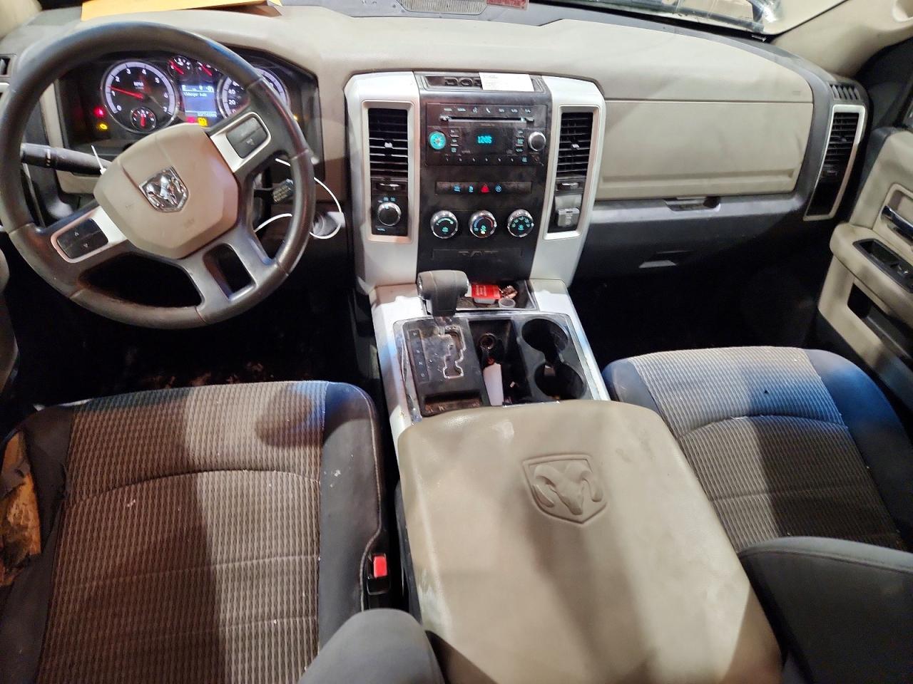 2010 DODGE RAM 1500 photo 8